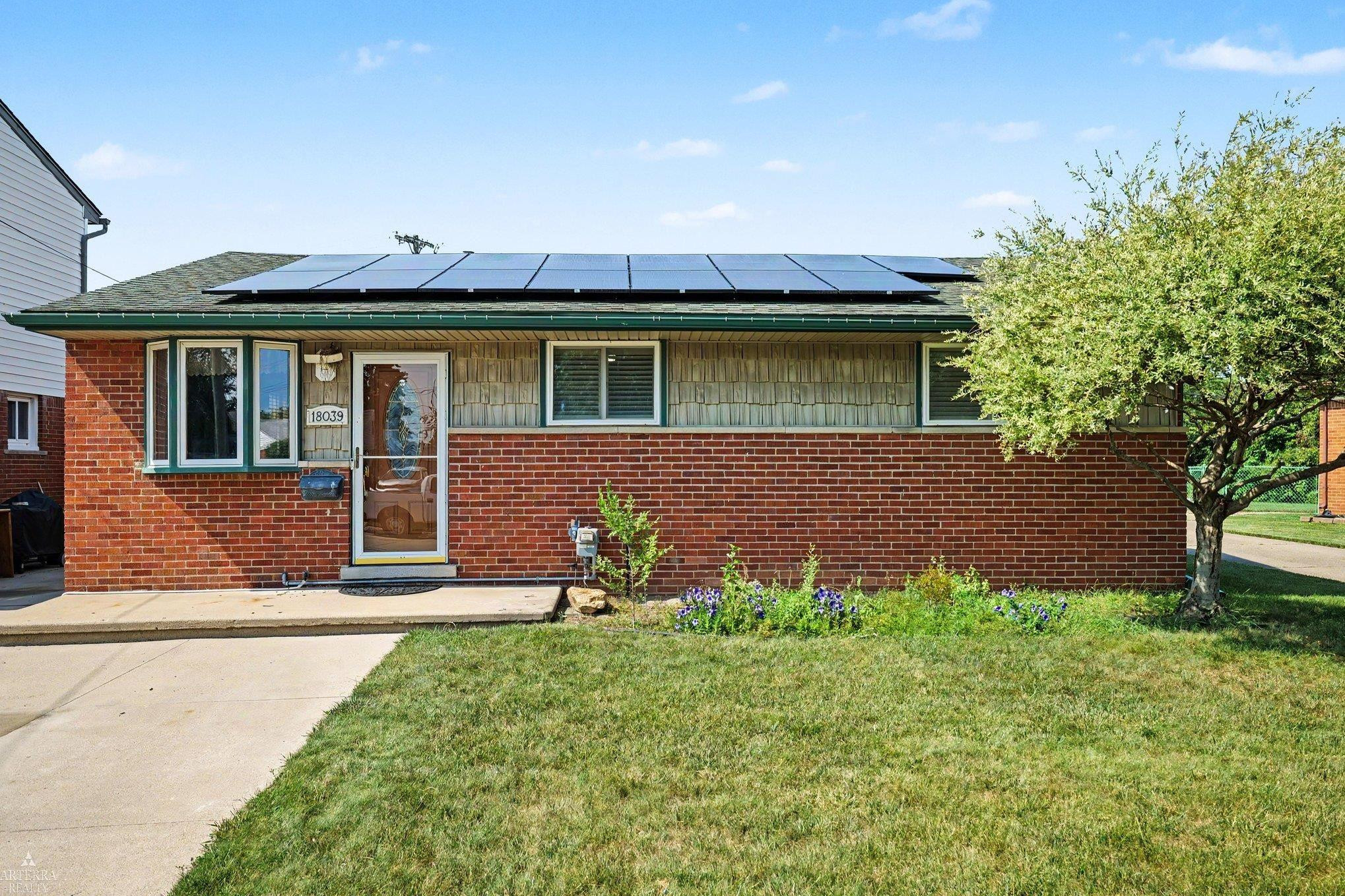 18039 S SUMMER LANE Lane, Fraser, MI 48026
