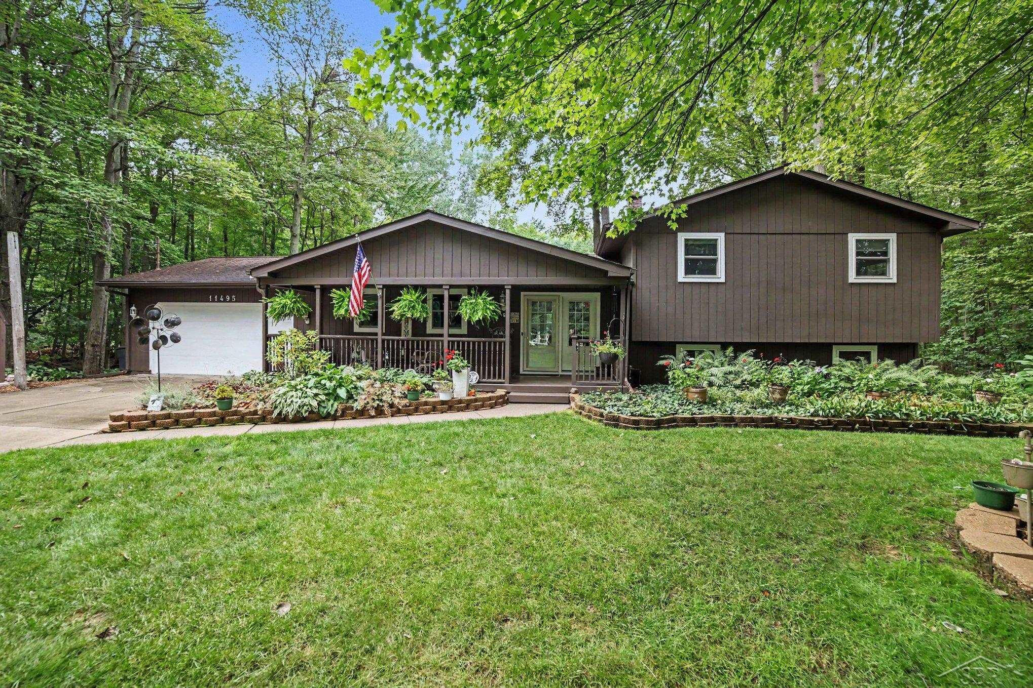 11495 Geddes Road, Freeland, MI 48623