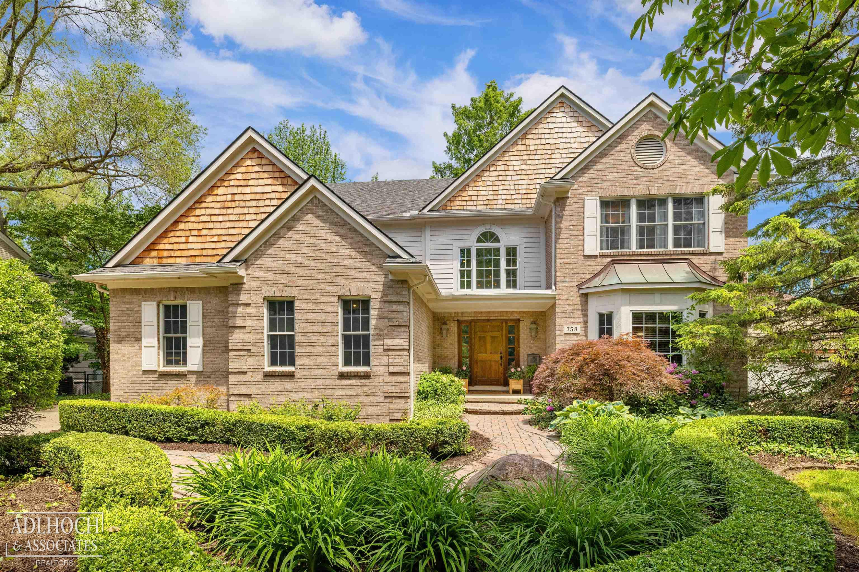 Property photo for 758 Middlesex Road, Grosse Pointe, MI 48230