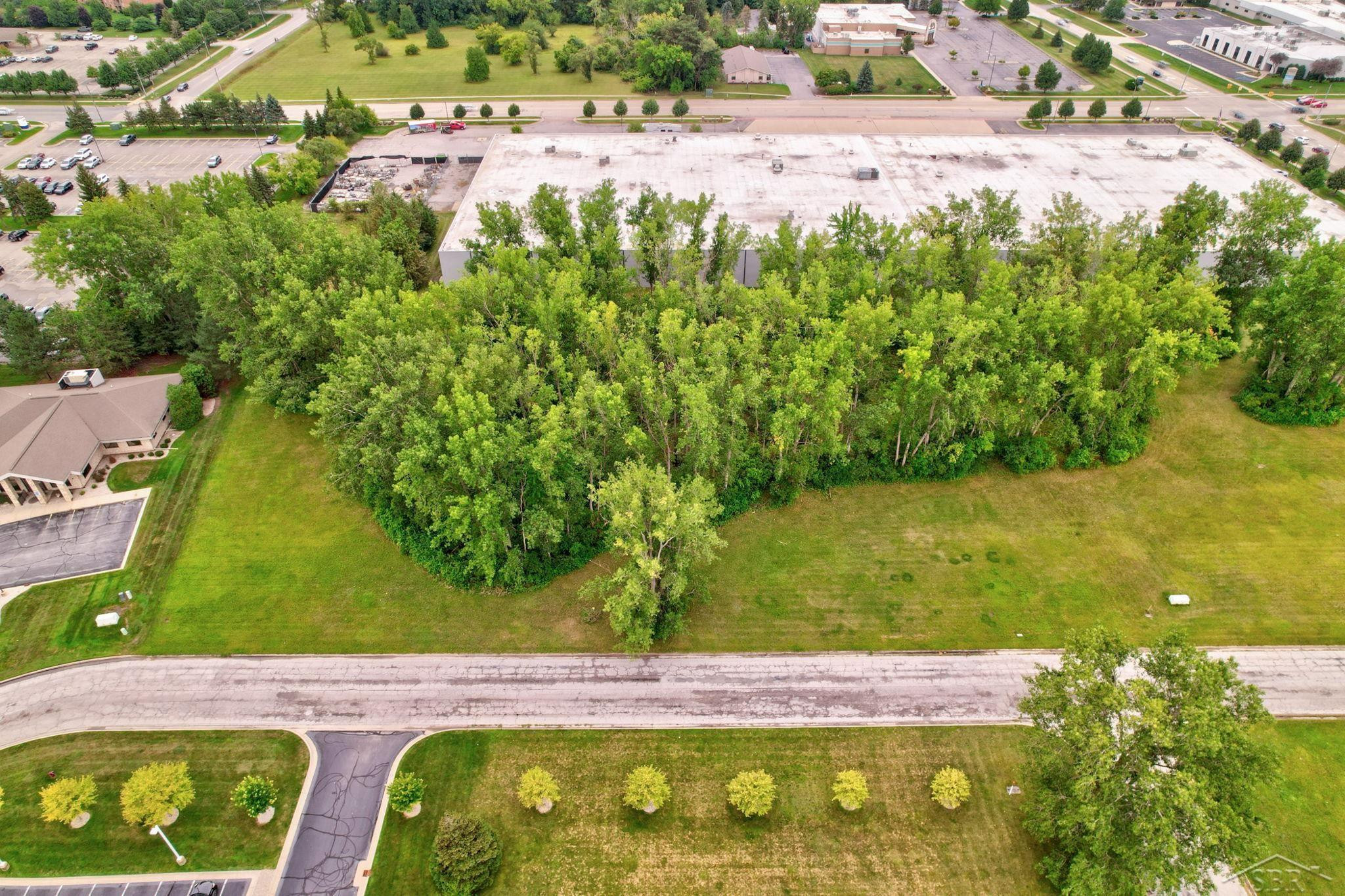 S McLeod Drive, Saginaw, MI 48604