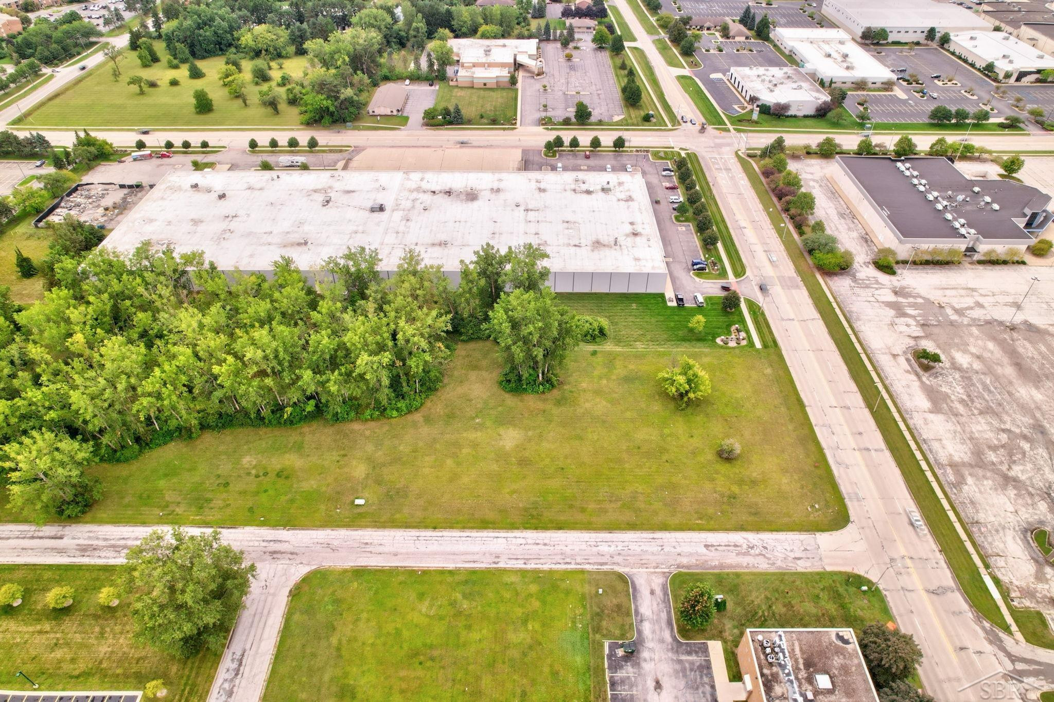 S McLeod Drive, Saginaw, MI 48604