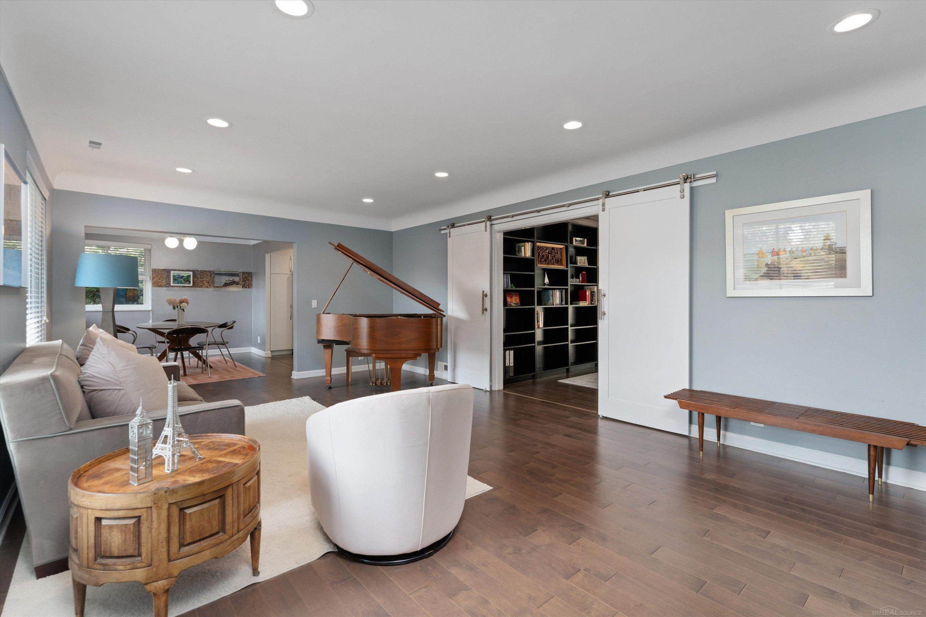 32205 Eastlady Drive - Photo 3
