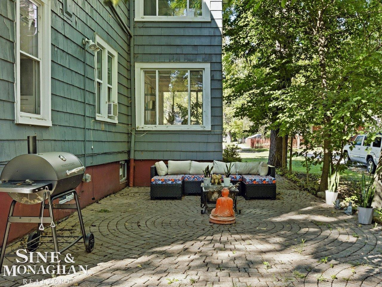 Photo 6