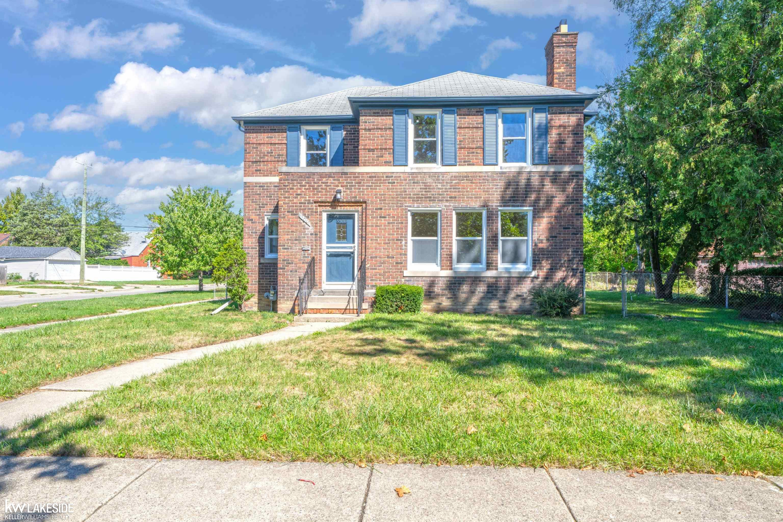 16001 Collingham Drive, Detroit, MI 48205