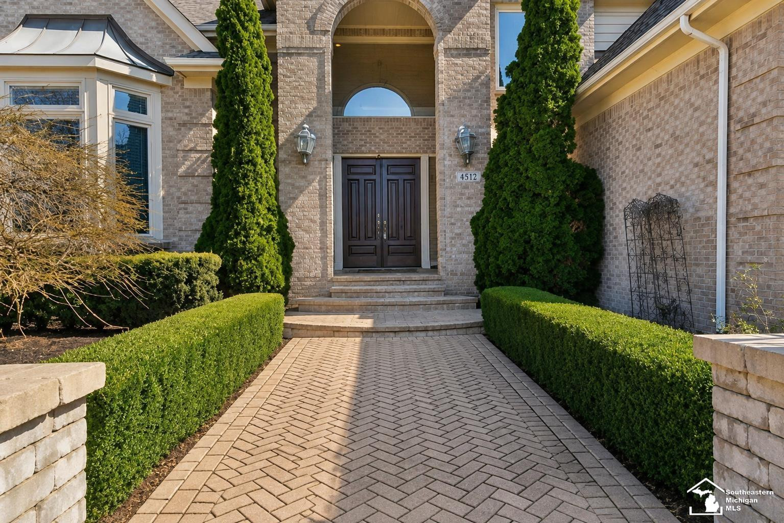 4592 Forestview Drive - Photo 3