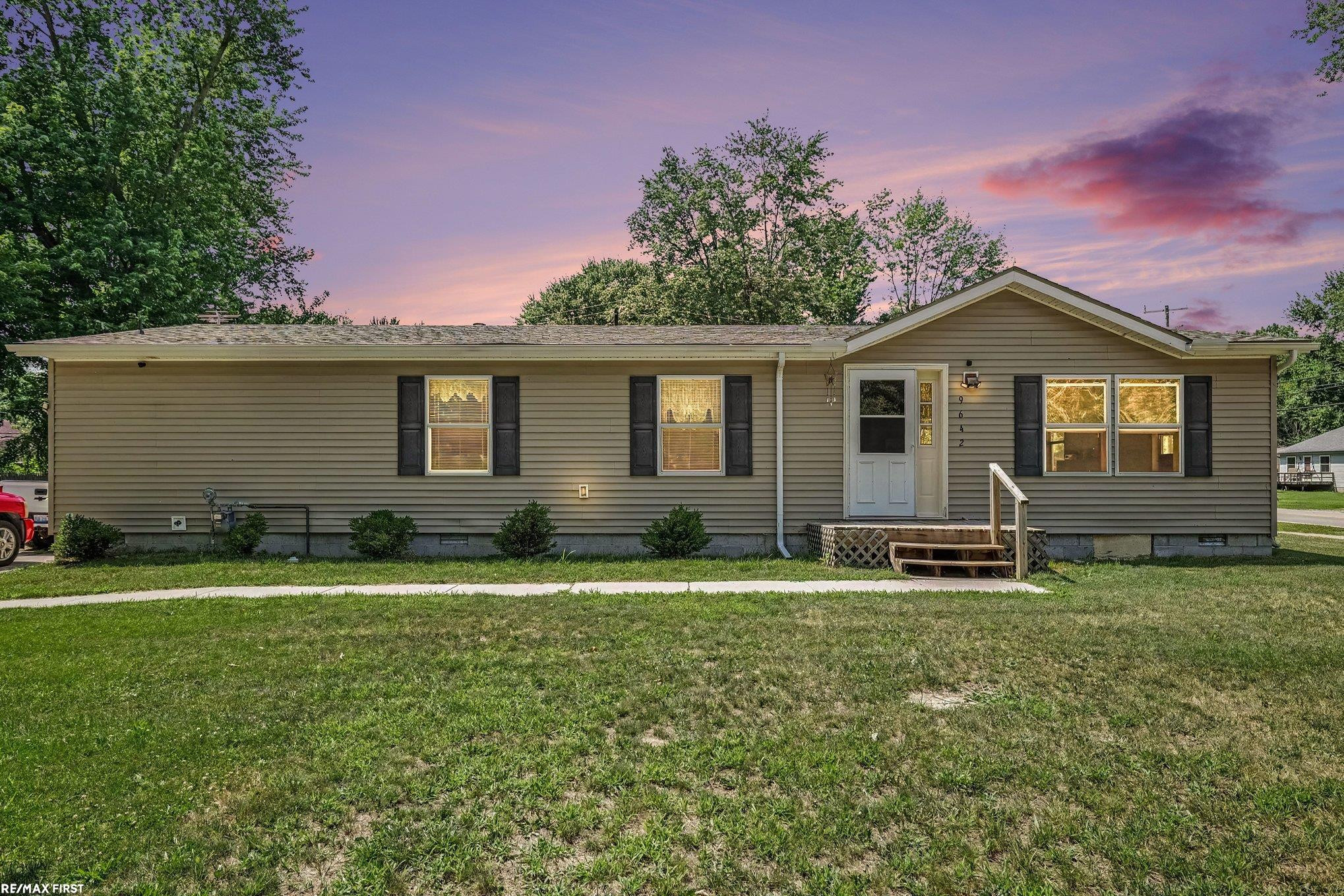 9642 Meadowbrook Street, Algonac, MI 48001