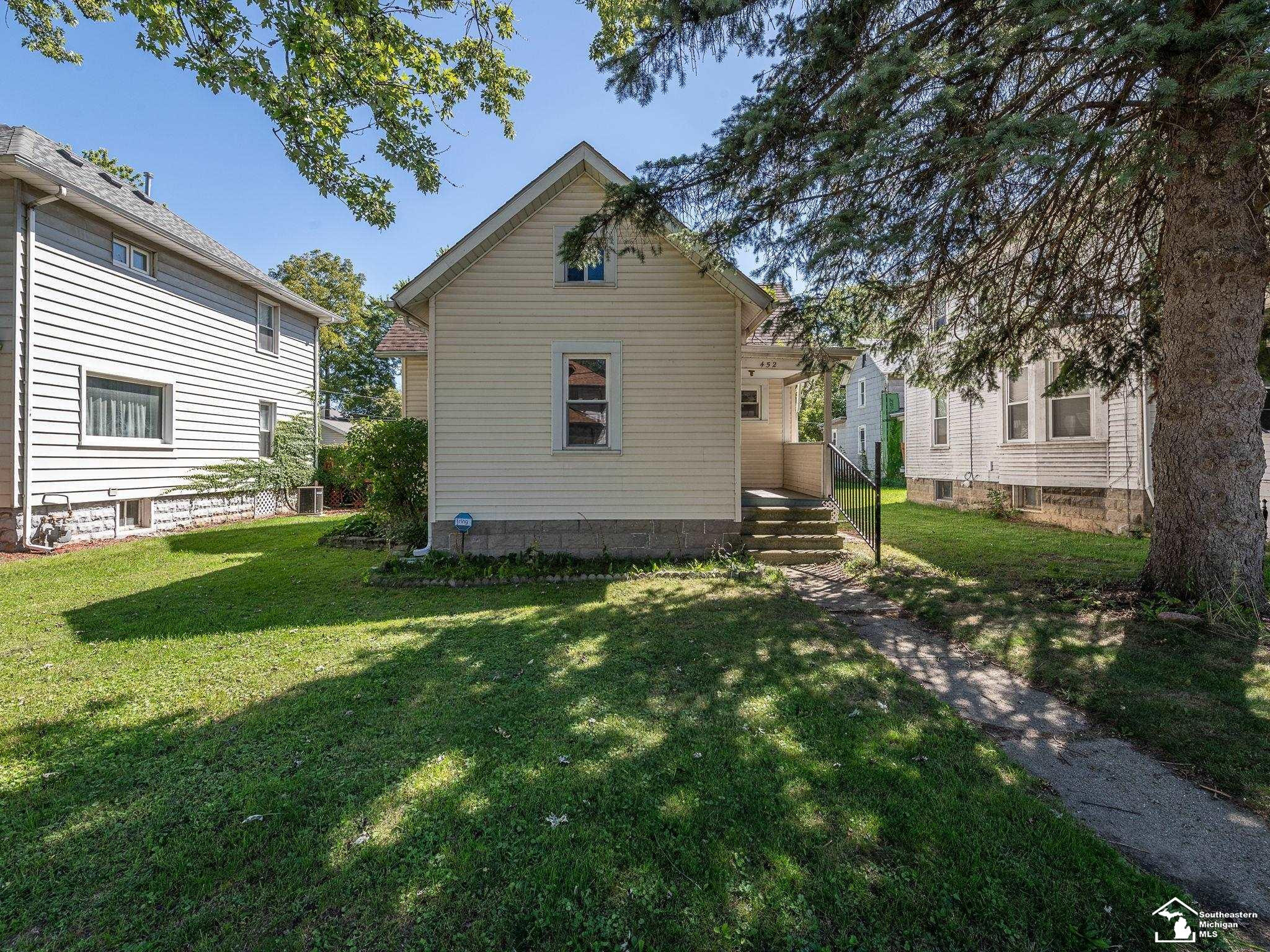 452 Sackett Avenue, Monroe, MI 48162