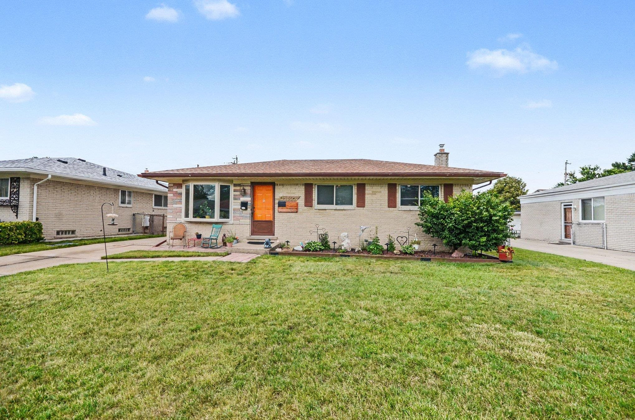 11822 Highland Drive, Warren, MI 48089