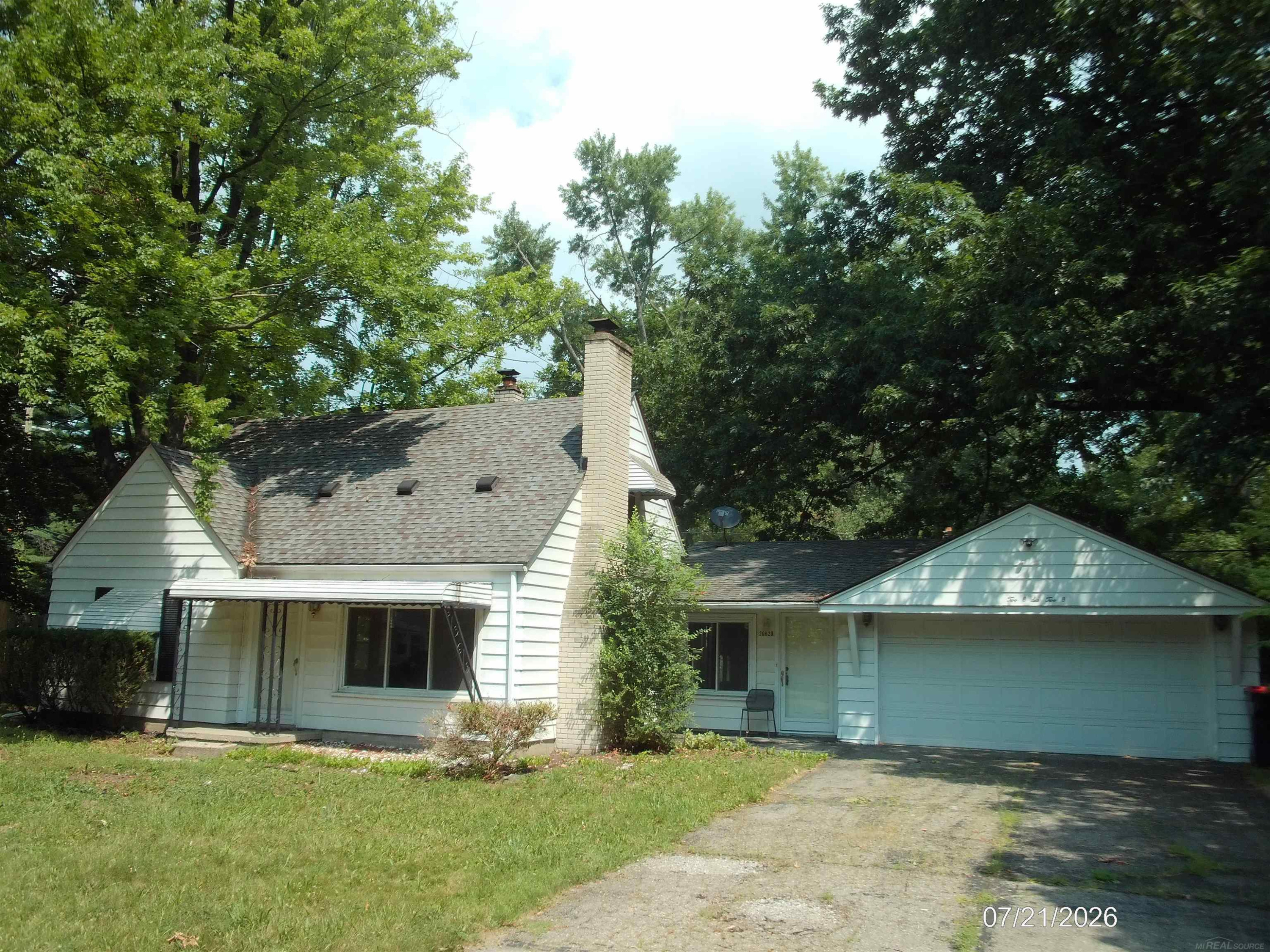 20620 Westhampton Avenue, Southfield, MI 48075