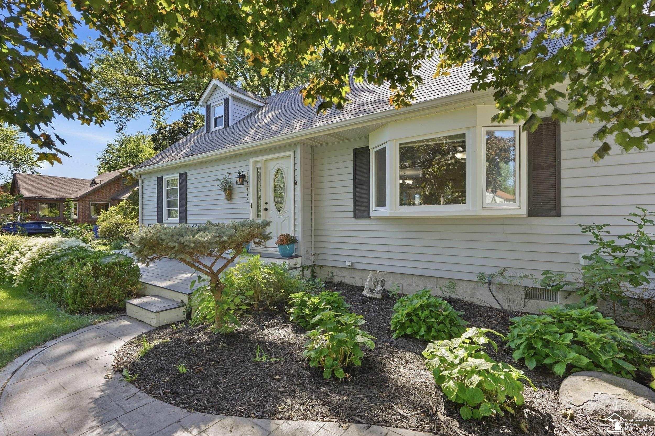 3498 Iroquois Trail, Monroe, MI 48162