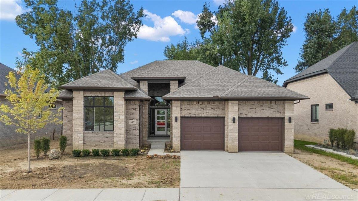 16452 Via Villagio Street, Macomb, MI 48042