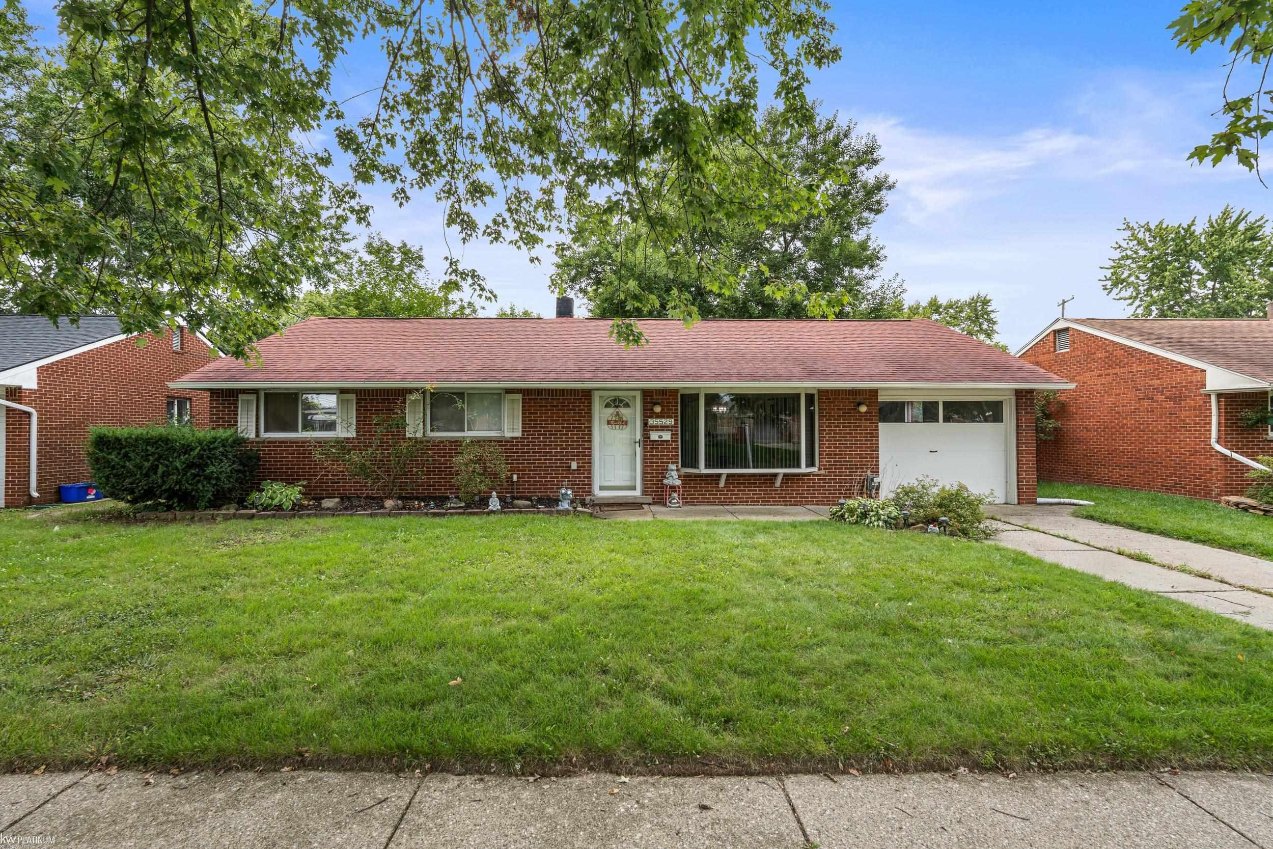 35529 Seville Street, Clinton Twp, MI 48035