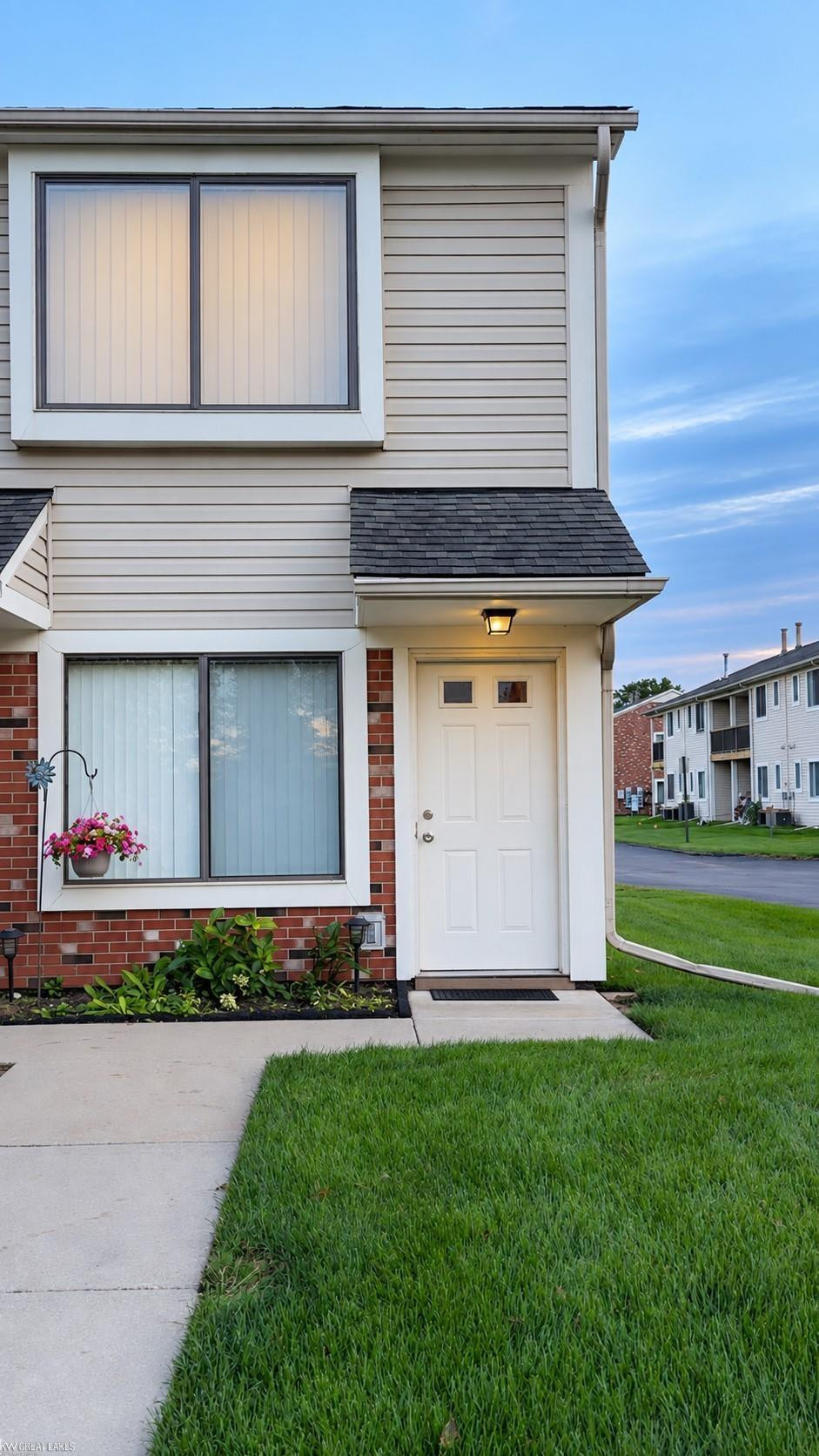 30787 Hidden Pines Lane, Roseville, MI 48066