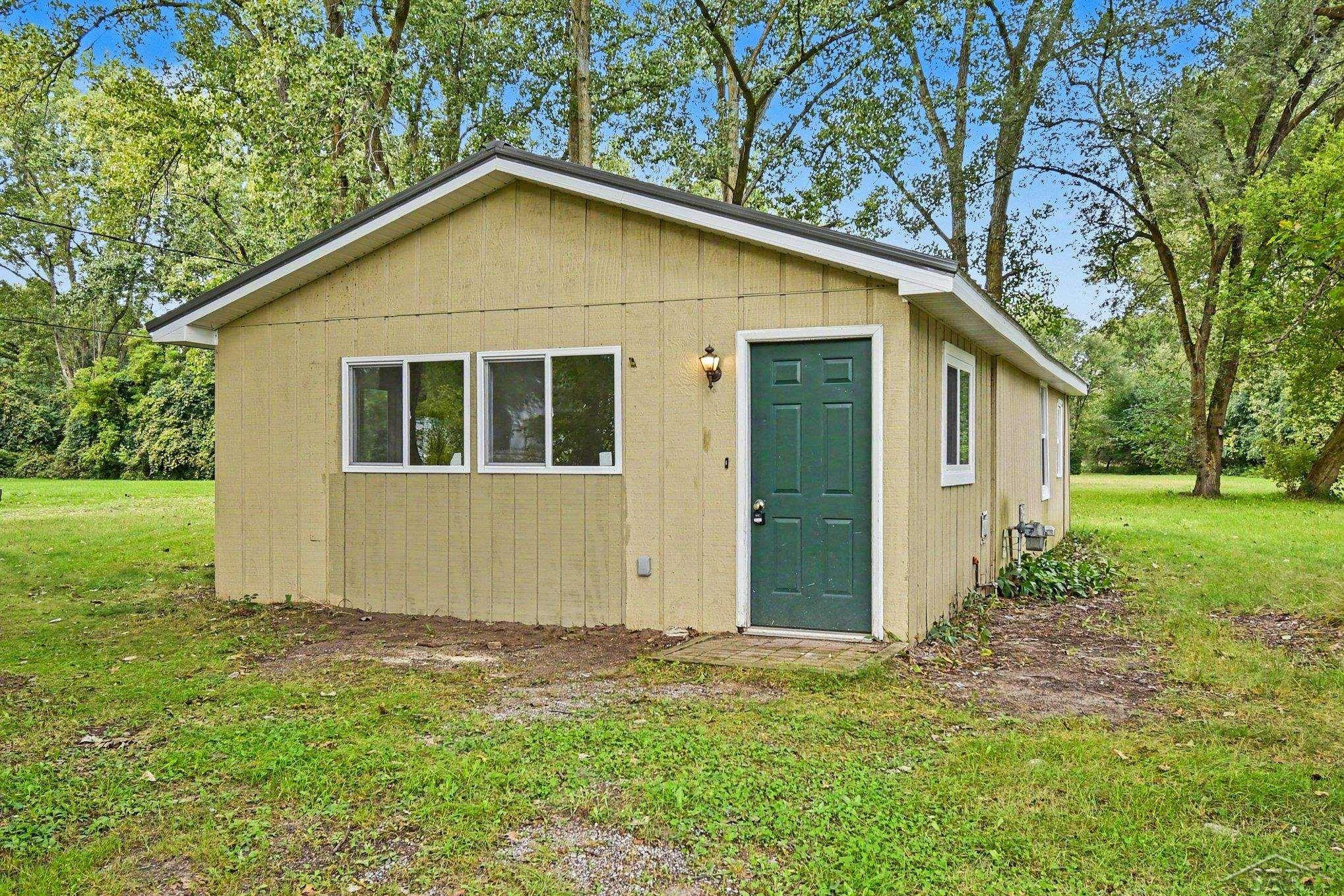 155 N Meridian Road, Midland, MI 48640