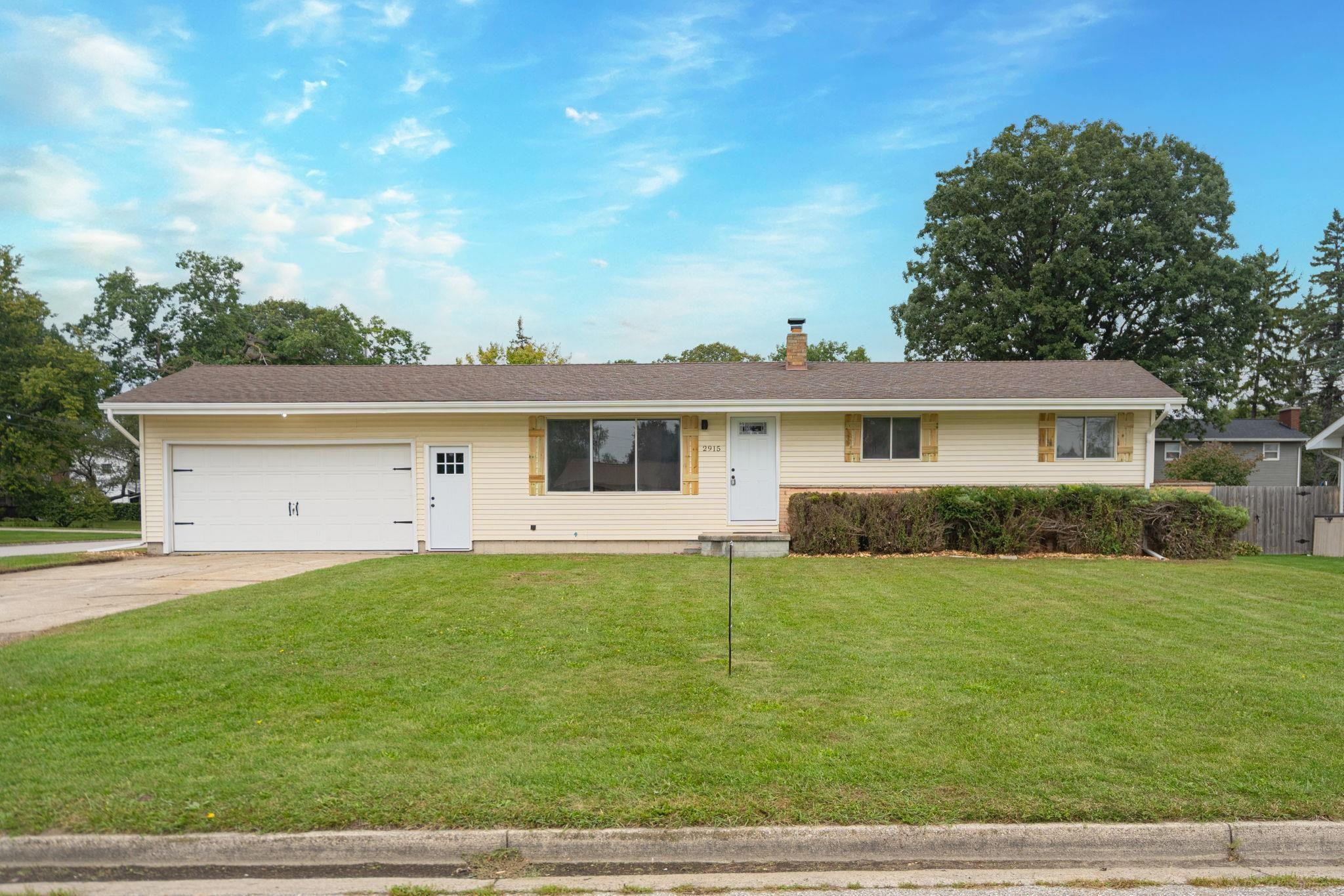 2915 Continental Drive, Bay City, MI 48706