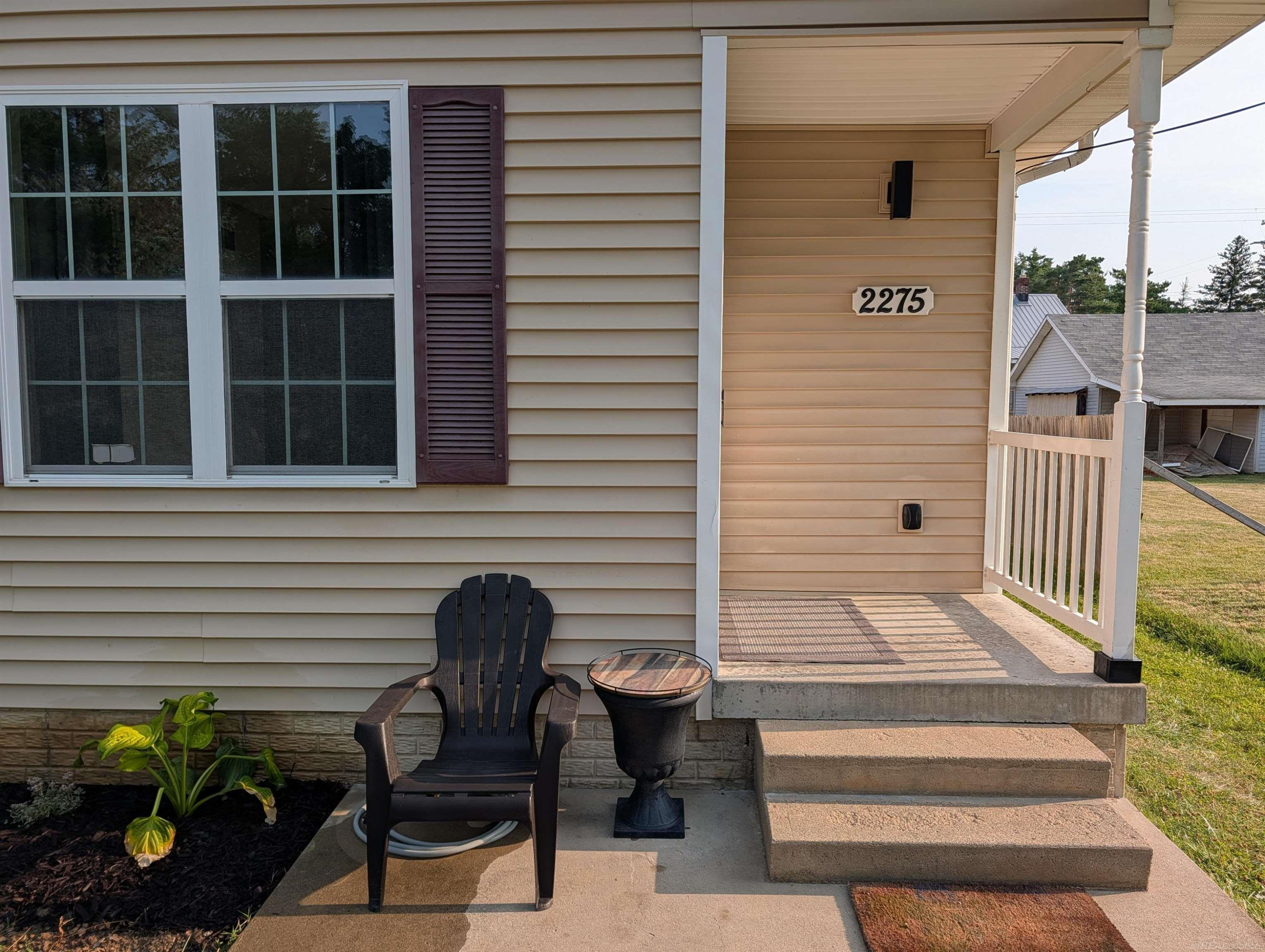 2275 Lincoln Manor Avenue, Flint, MI 48507