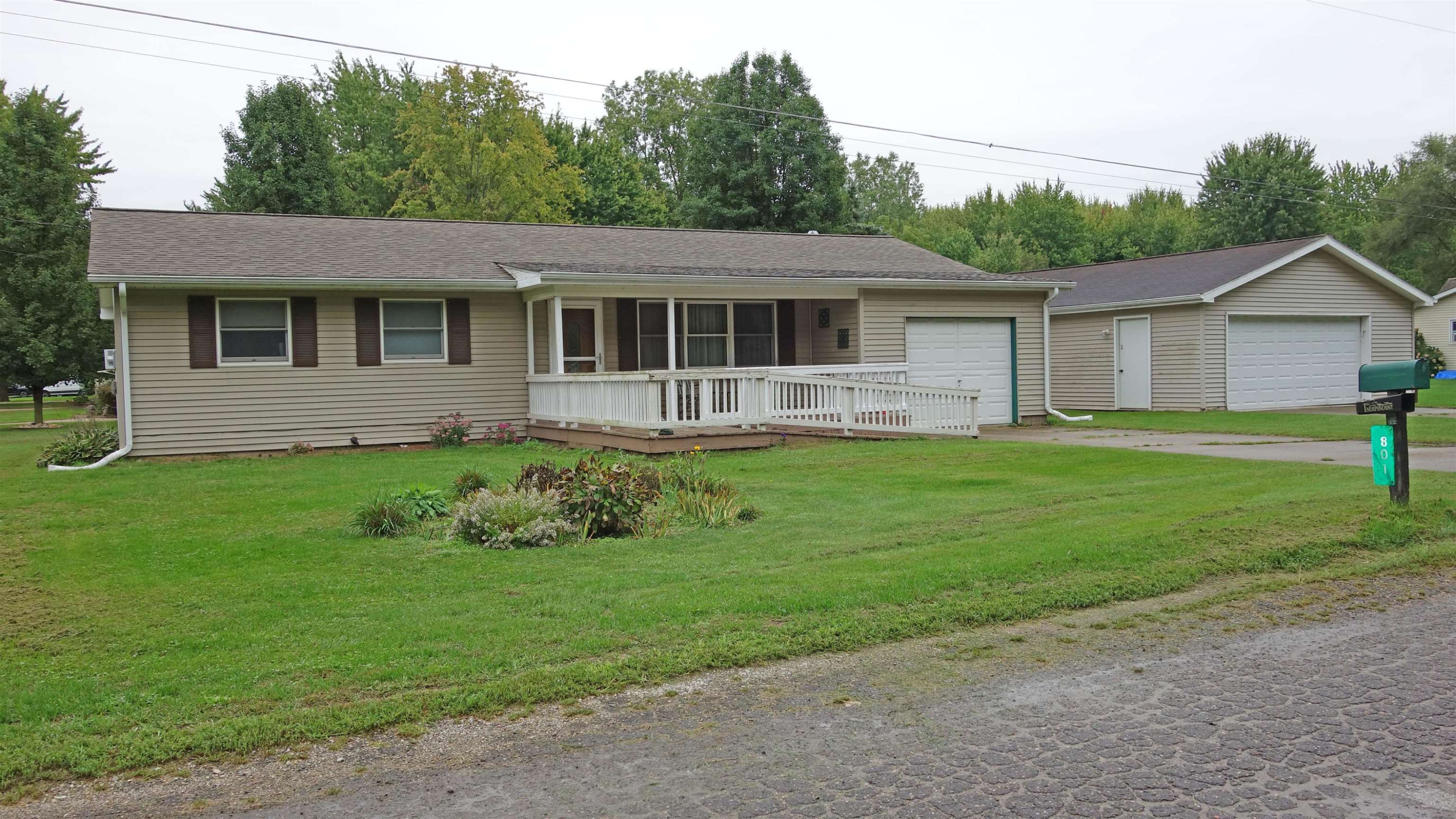 801 Firwood Street, Chesaning, MI 48616