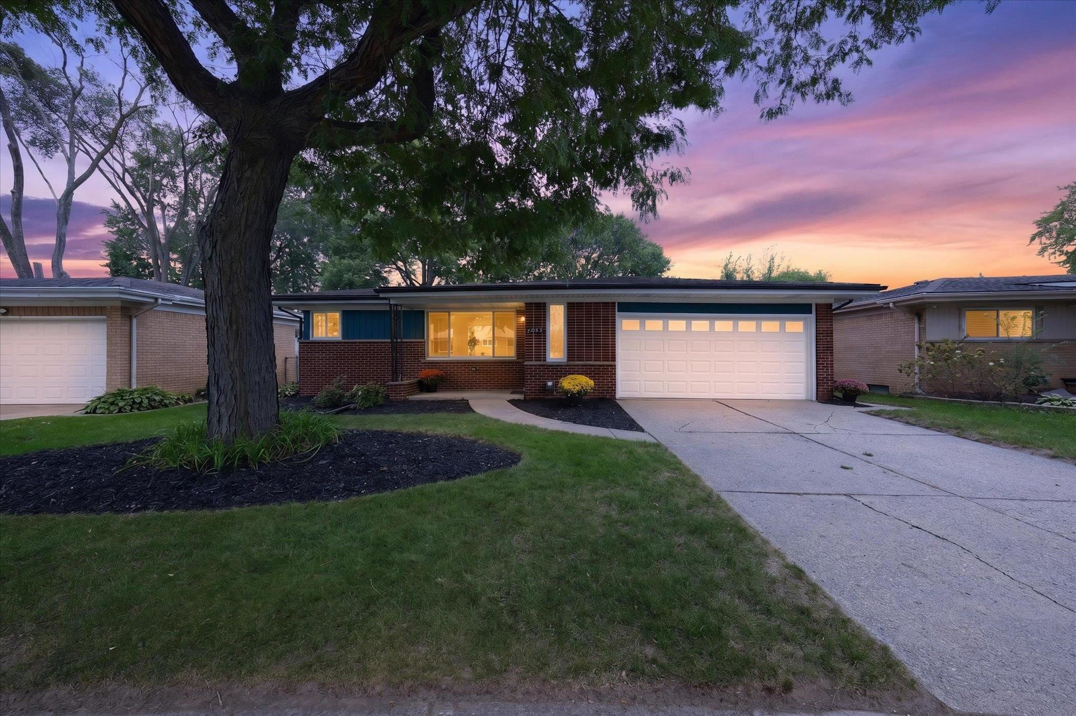26632 Marilyn Avenue, Warren, MI 48089