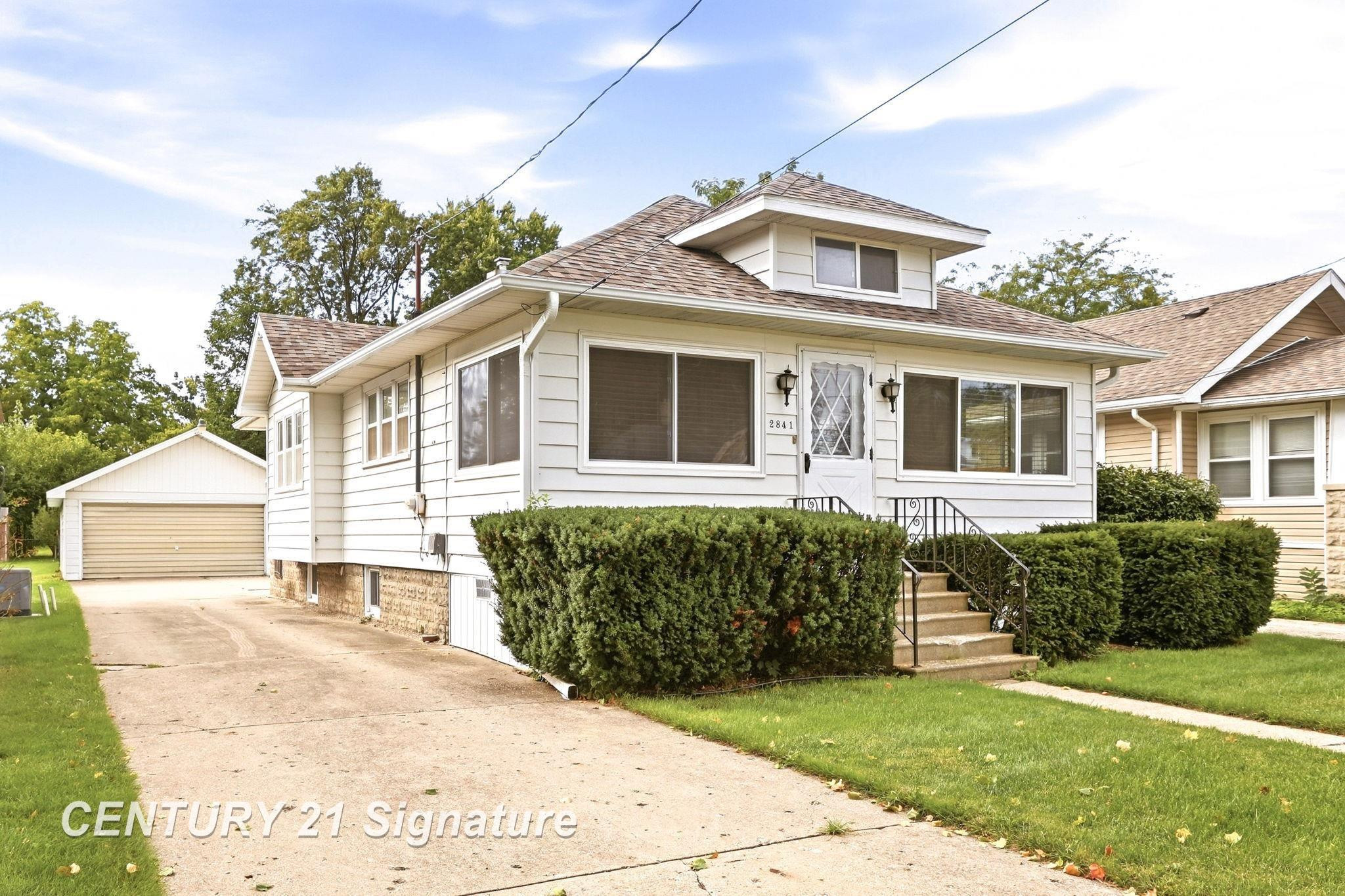 2841 Cooper Avenue, Saginaw, MI 48602