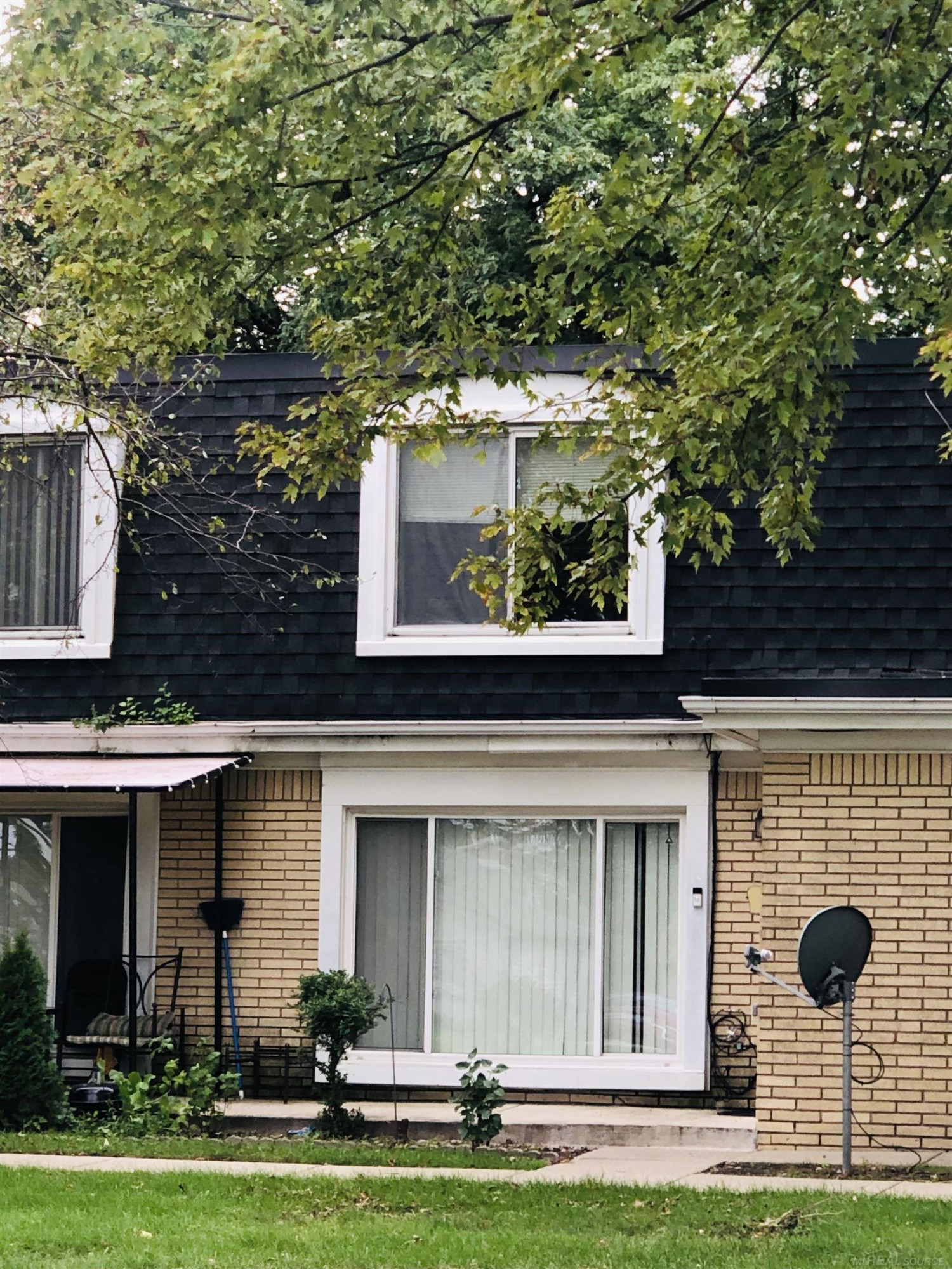 29840 City Center Drive, 2, Warren, MI 48093
