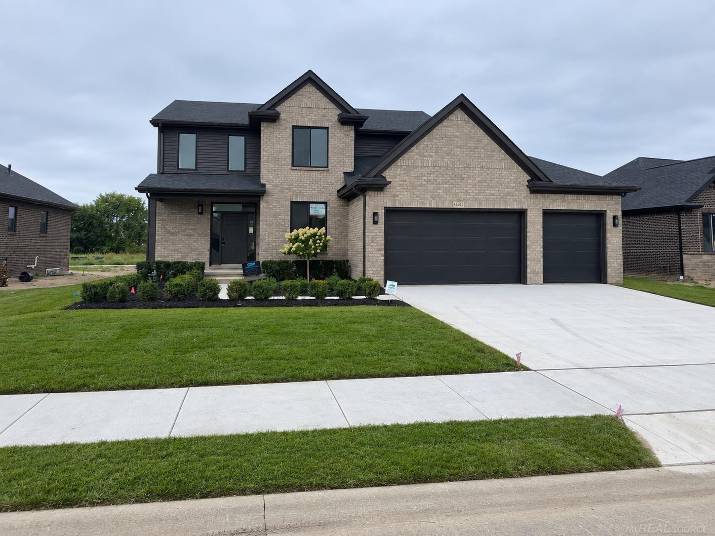 45537 Gable Drive - Photo 2