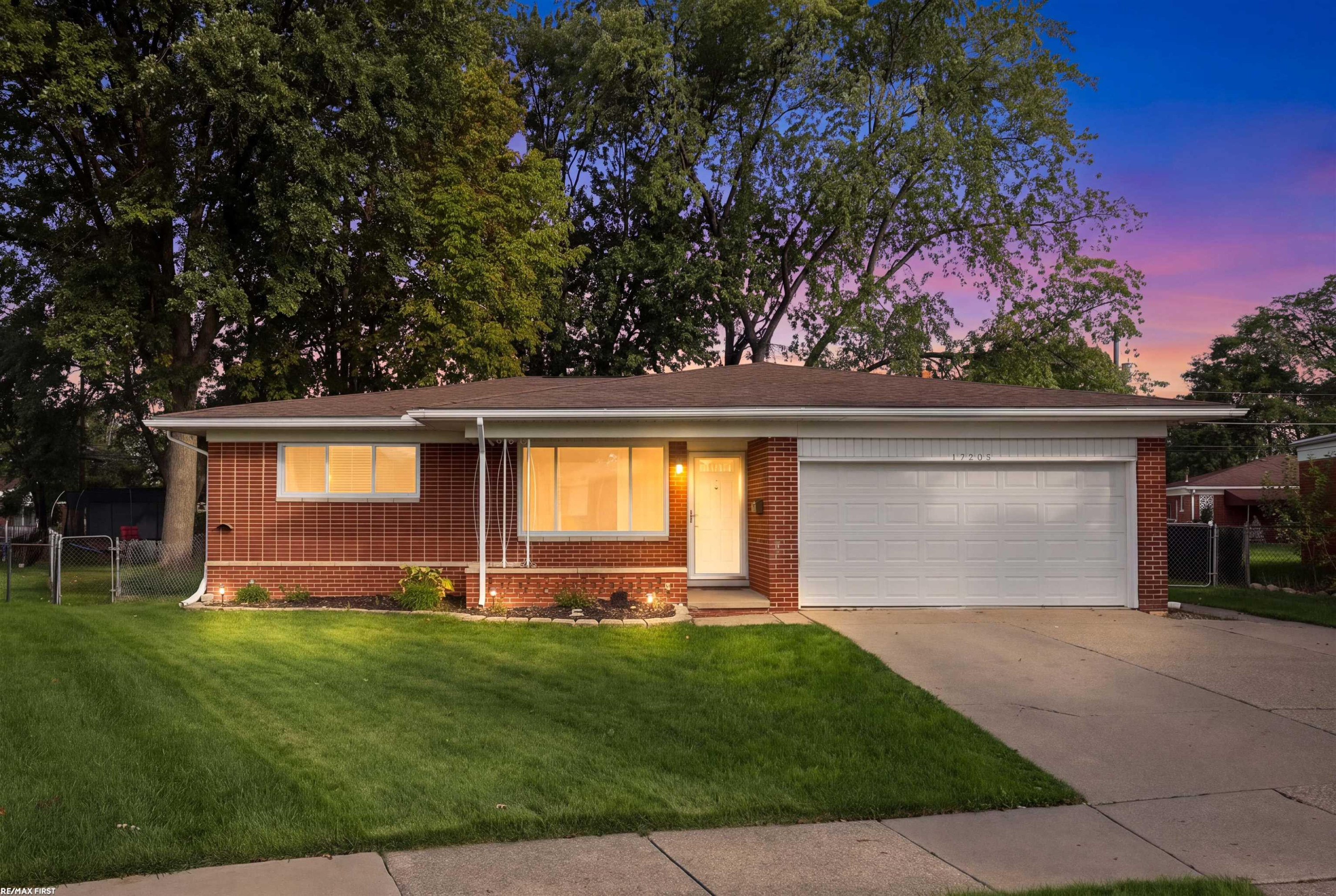 13203 Darryl Drive, Warren, MI 48088