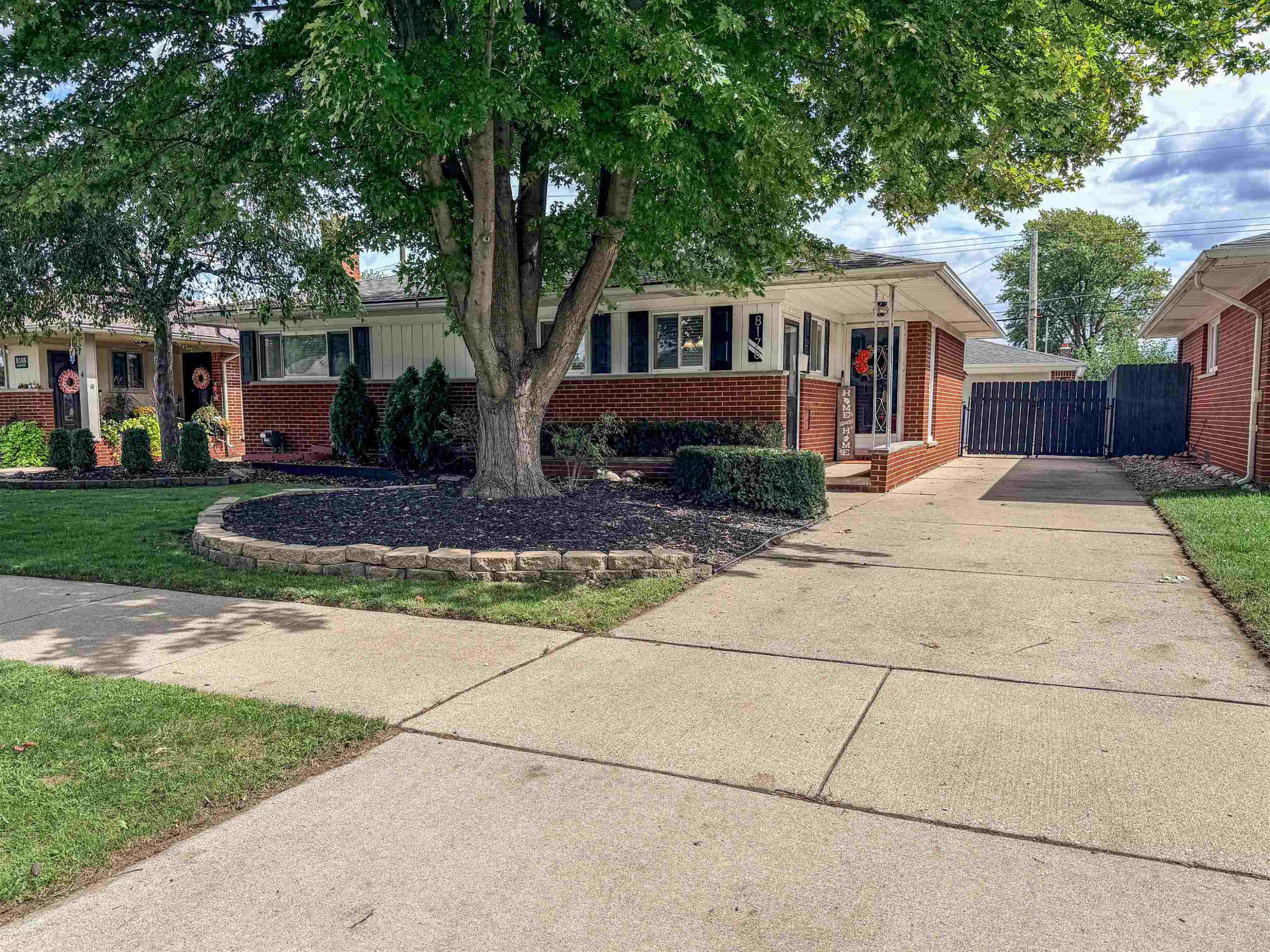 8178 Randy Drive, Westland, MI