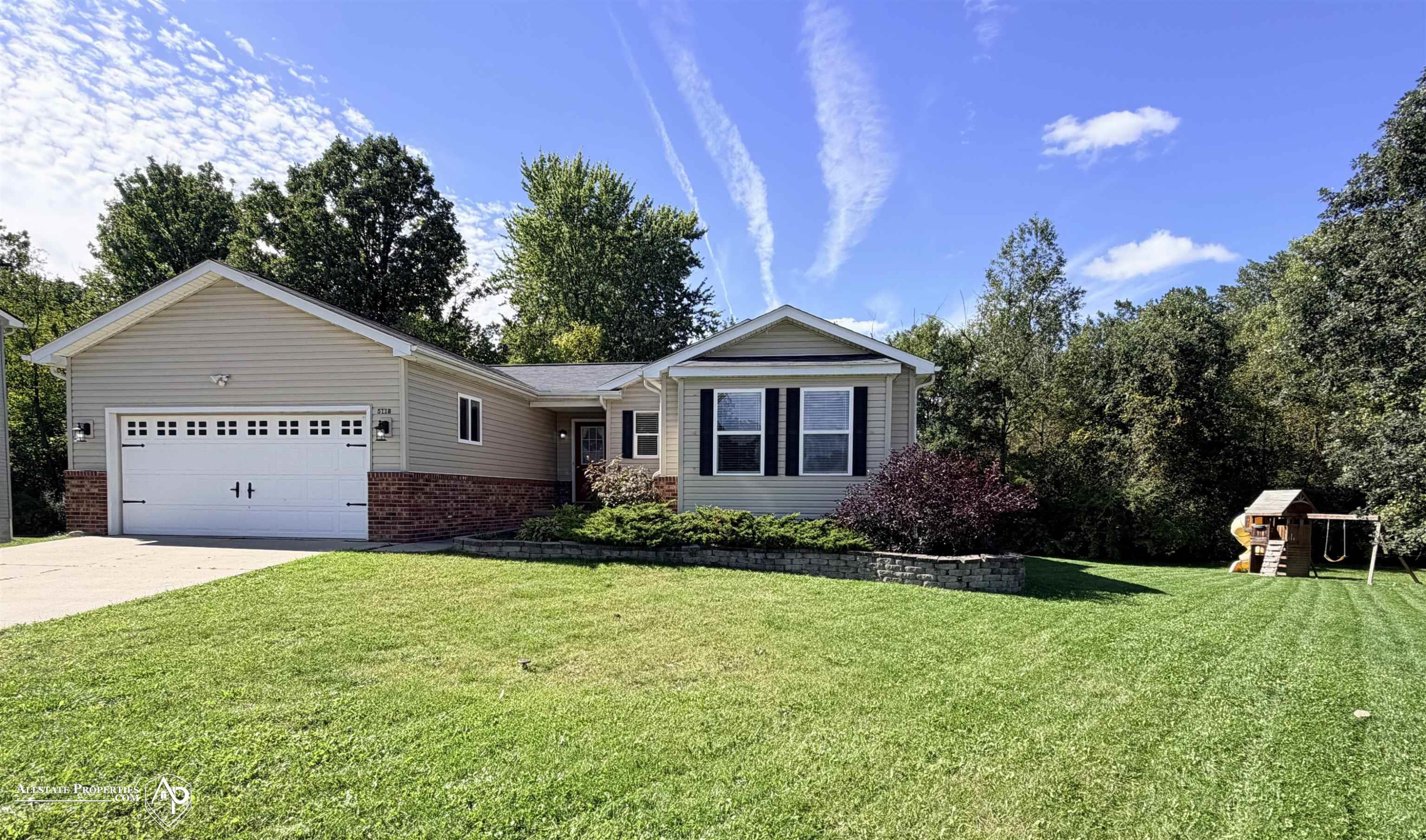 5118 Redwood Lane, Grand Blanc, MI 48439
