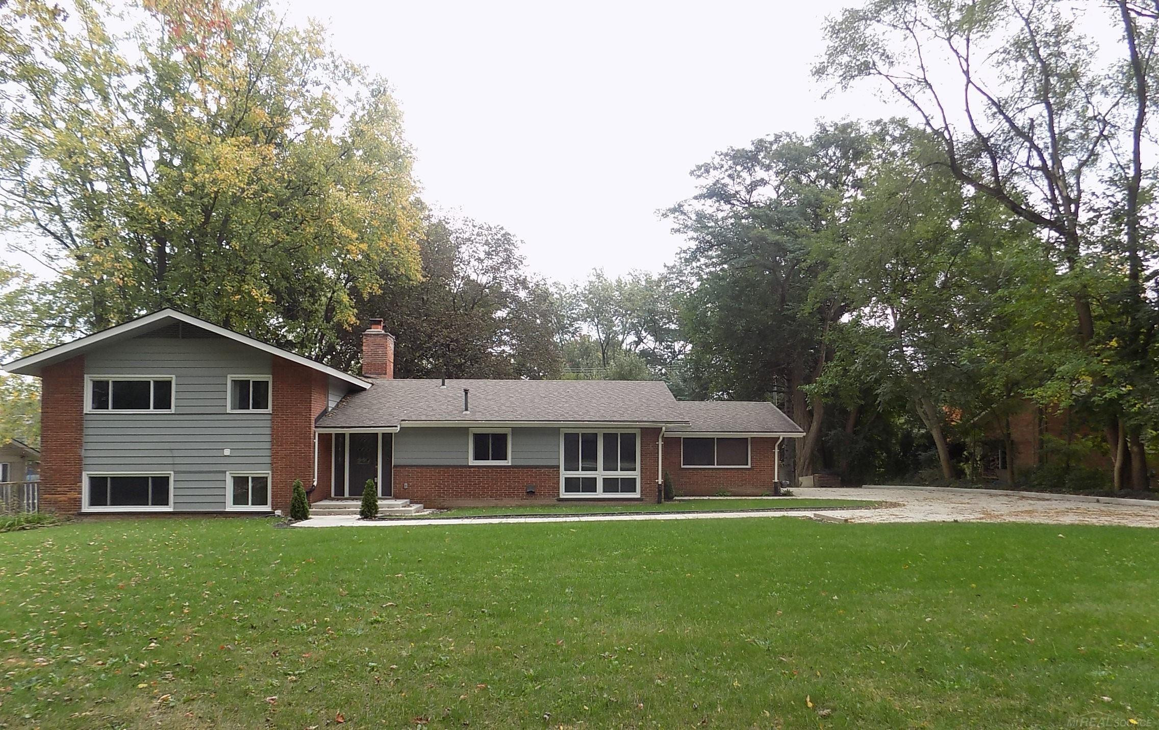 3350 Adams Road, Troy, MI 48084