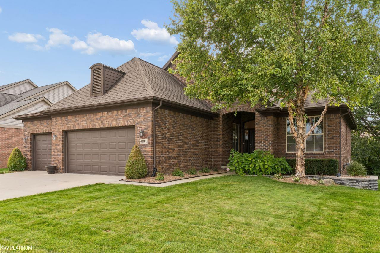 49181 Mustang Drive, Macomb, MI 48042