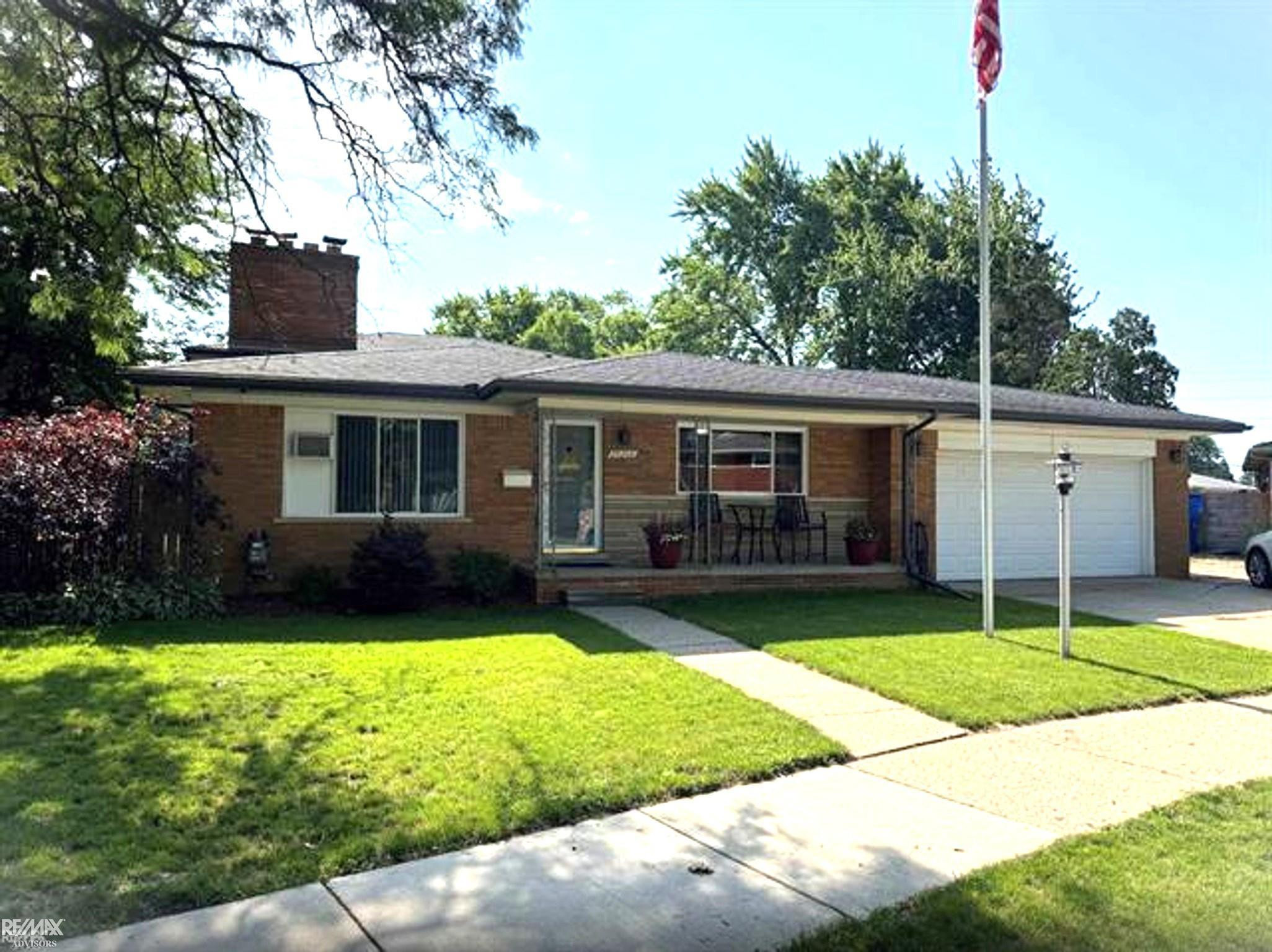 29210 Geraldine Court, Warren, MI 48093
