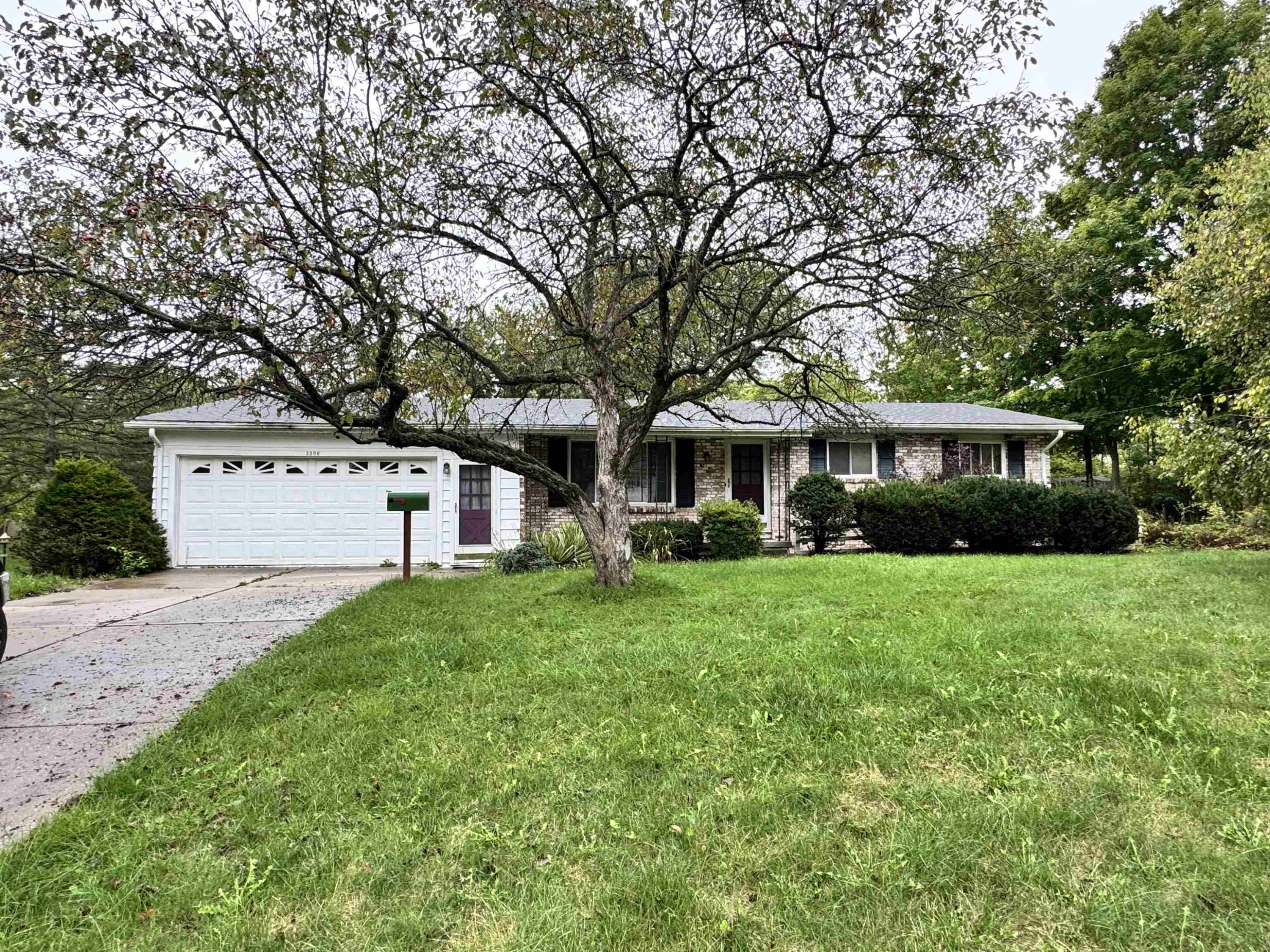 3306 Woodvalley Drive, Flushing, MI 48433