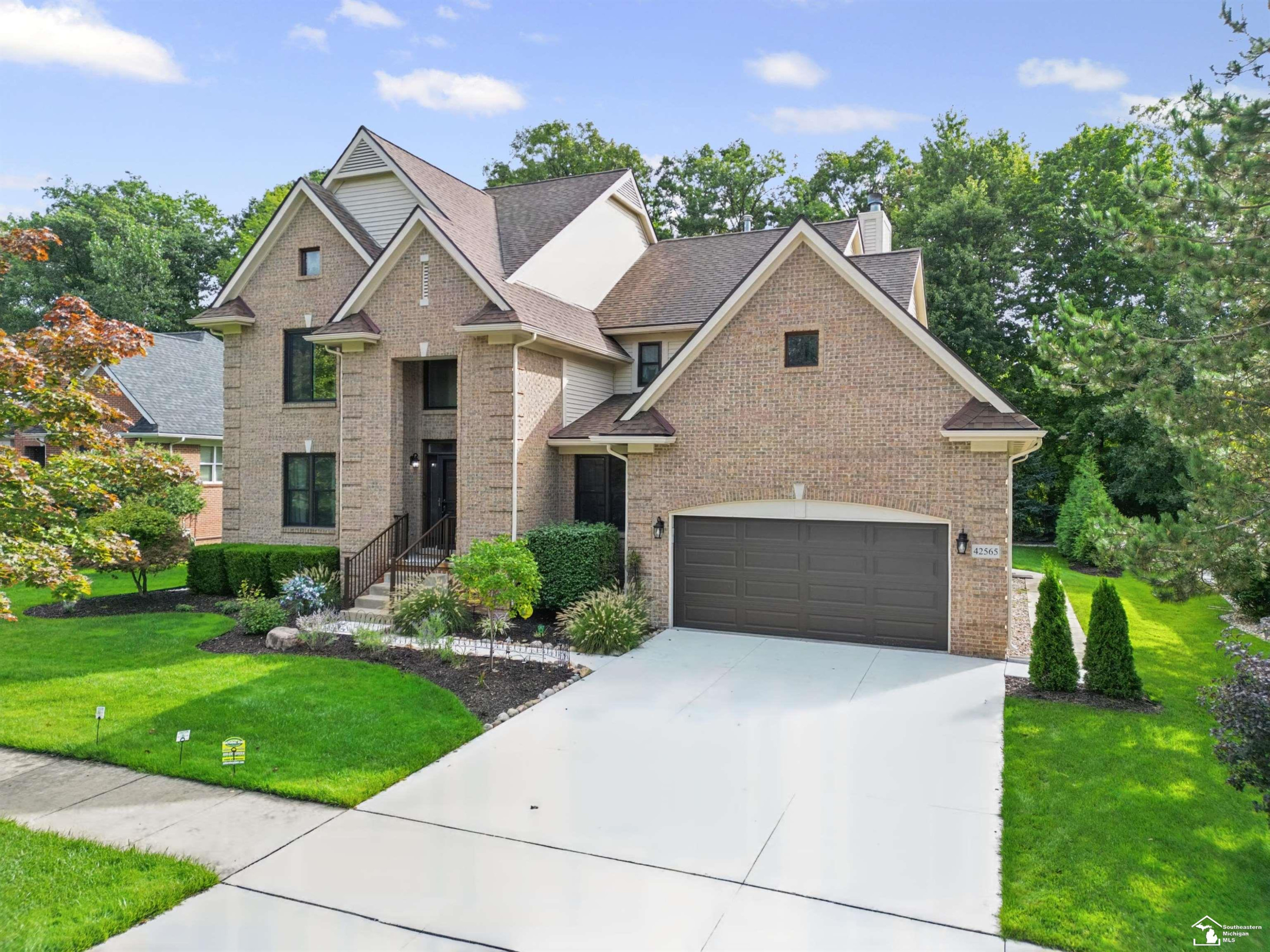 42565 White Hart Street - Photo 2