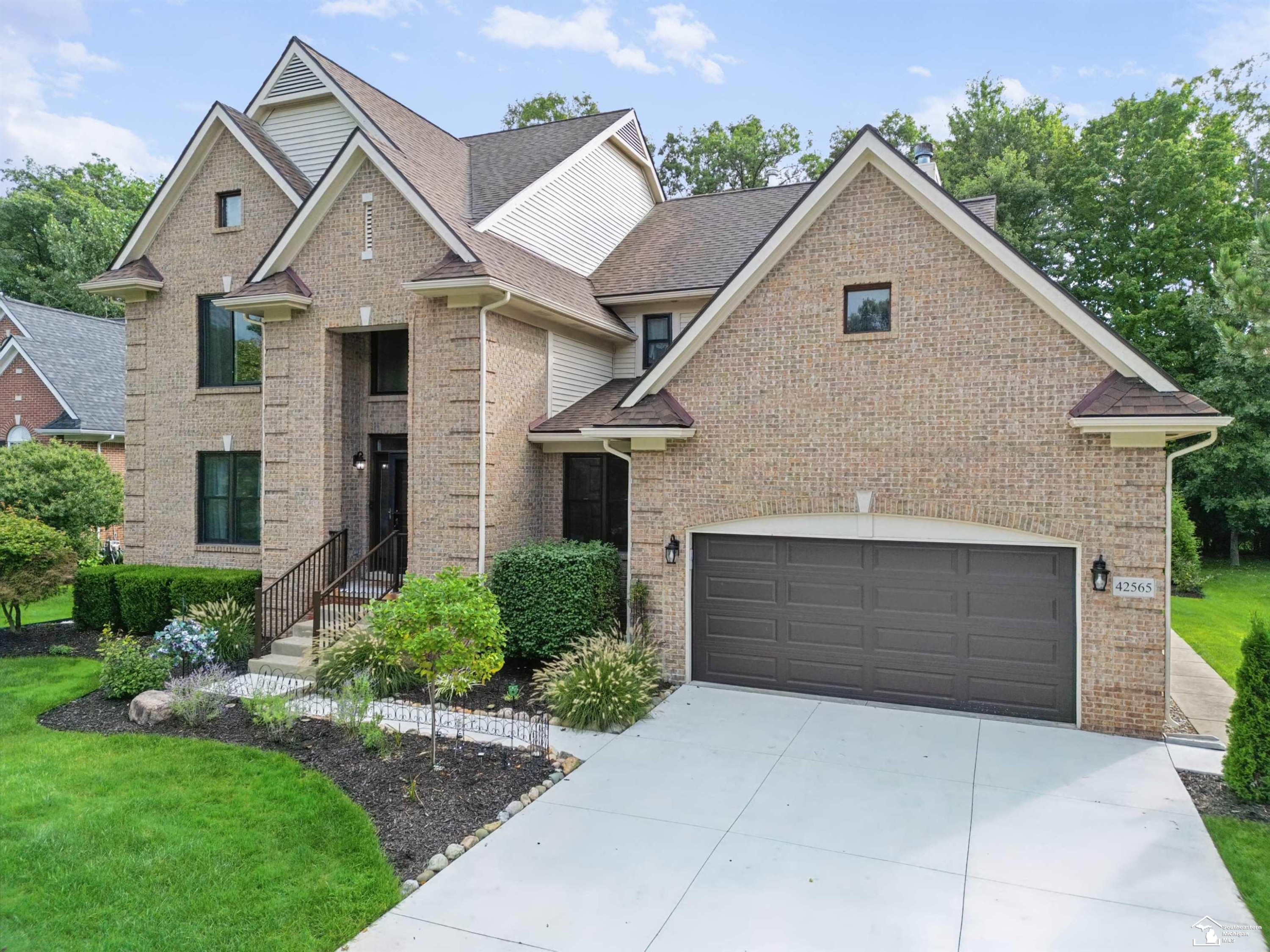 42565 White Hart Street - Photo 3