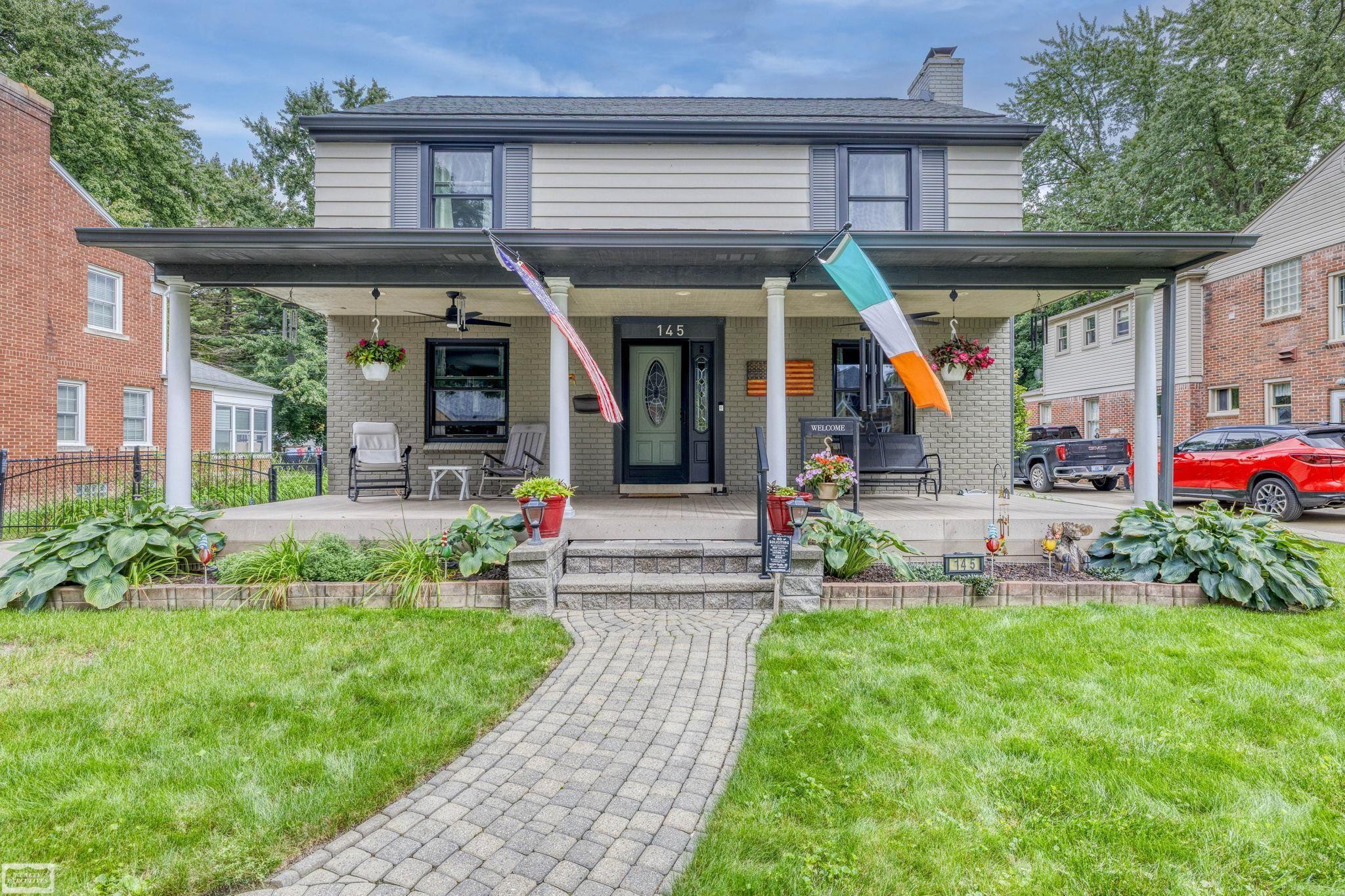 145 Lodewyck Avenue, Mount Clemens, MI 48043