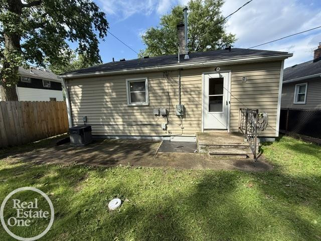 Photo 6