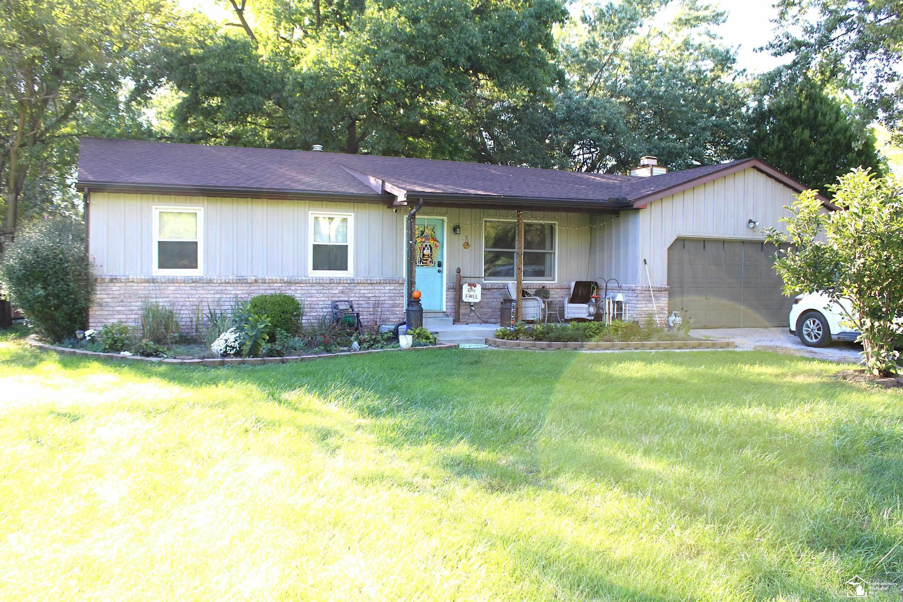 9919 Minx Rd Road, Temperance, MI 48182