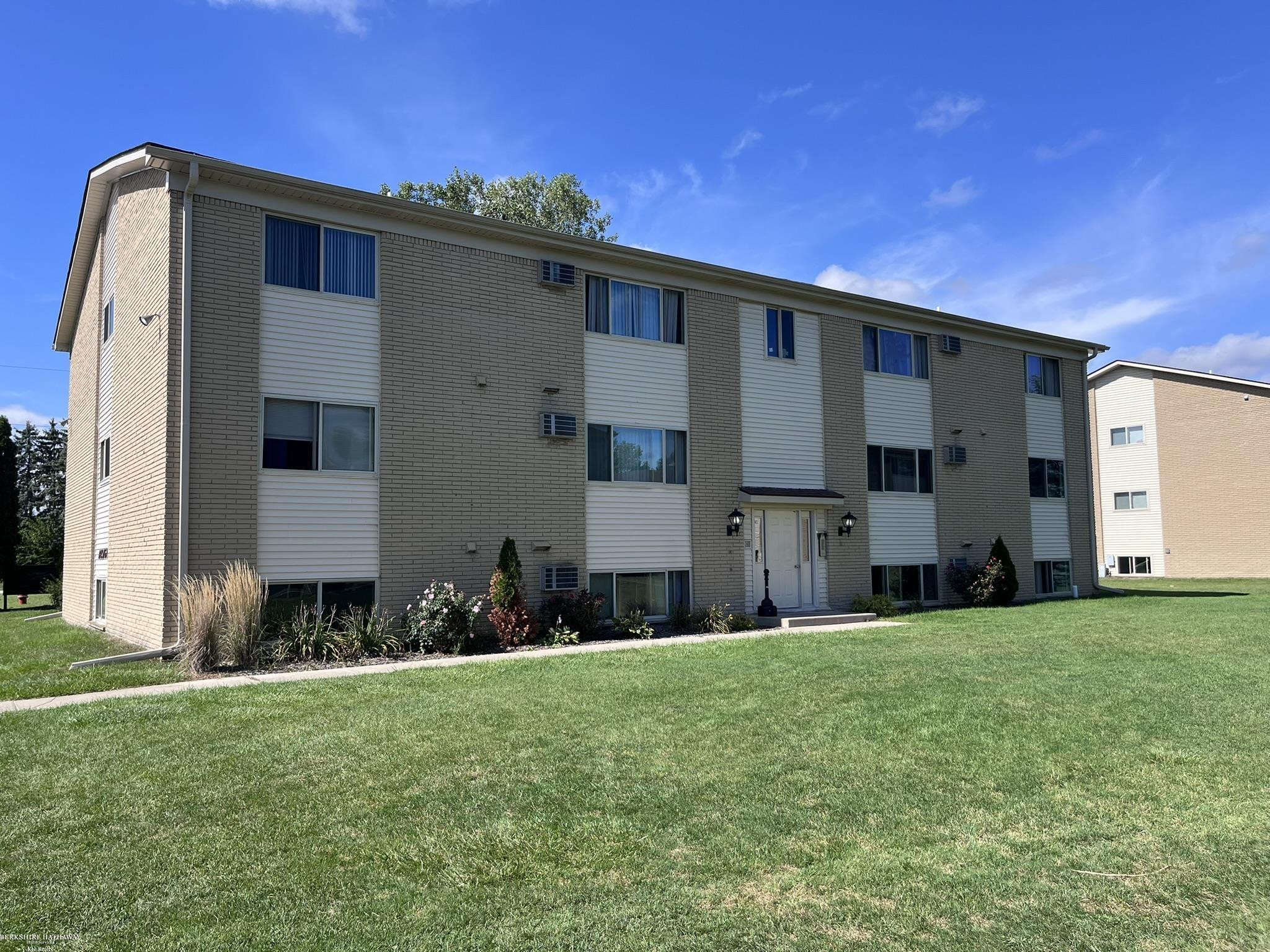 1875 Michigan Avenue, A3, Marysville, MI 48040
