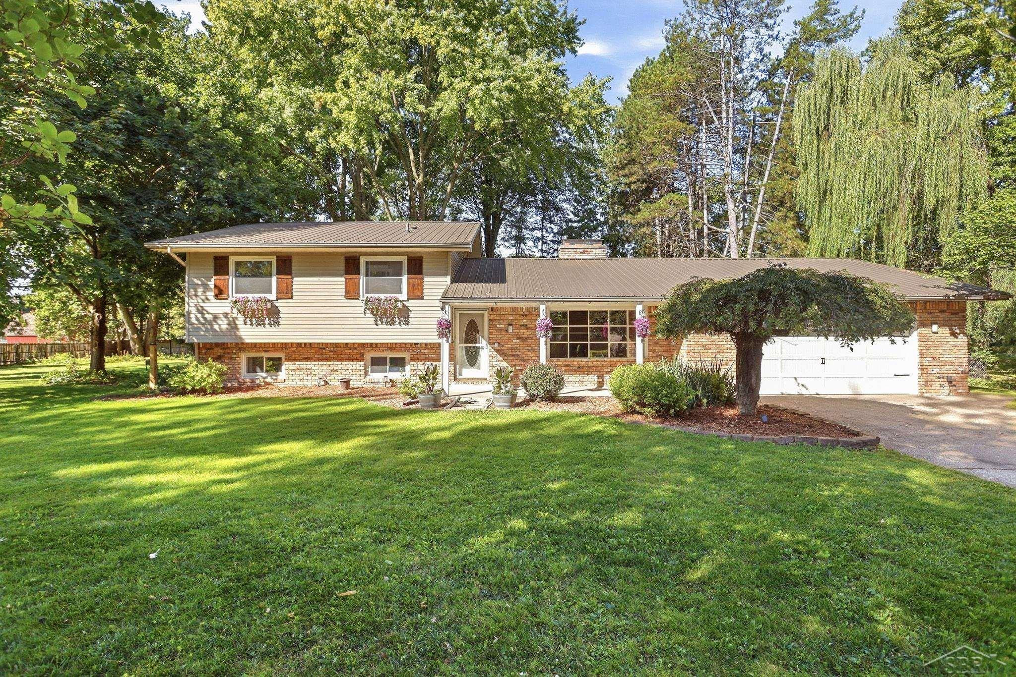 1825 Thunderbird Drive, Saginaw, MI 48609
