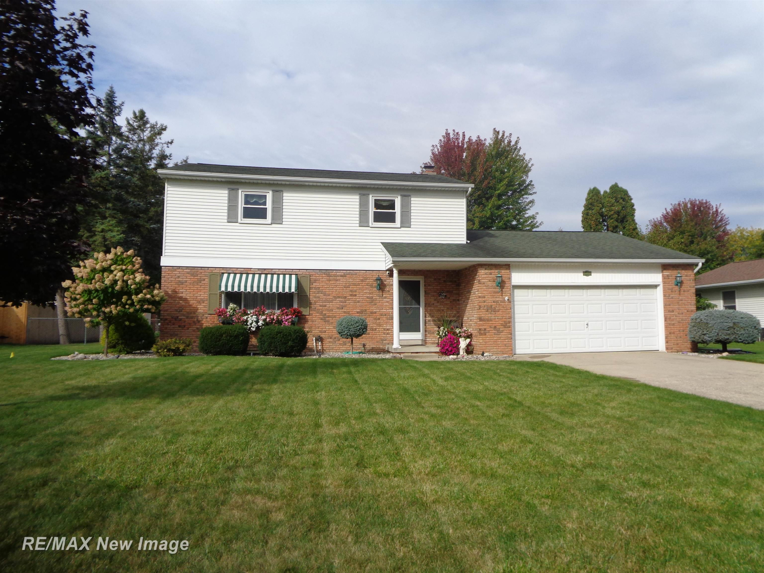 3185 Columbine Drive, Saginaw, MI 48603