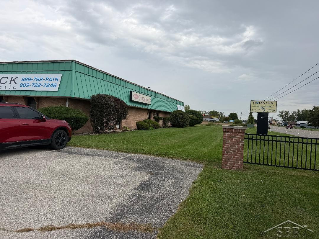 6165 Bay Road, Saginaw, MI 48604