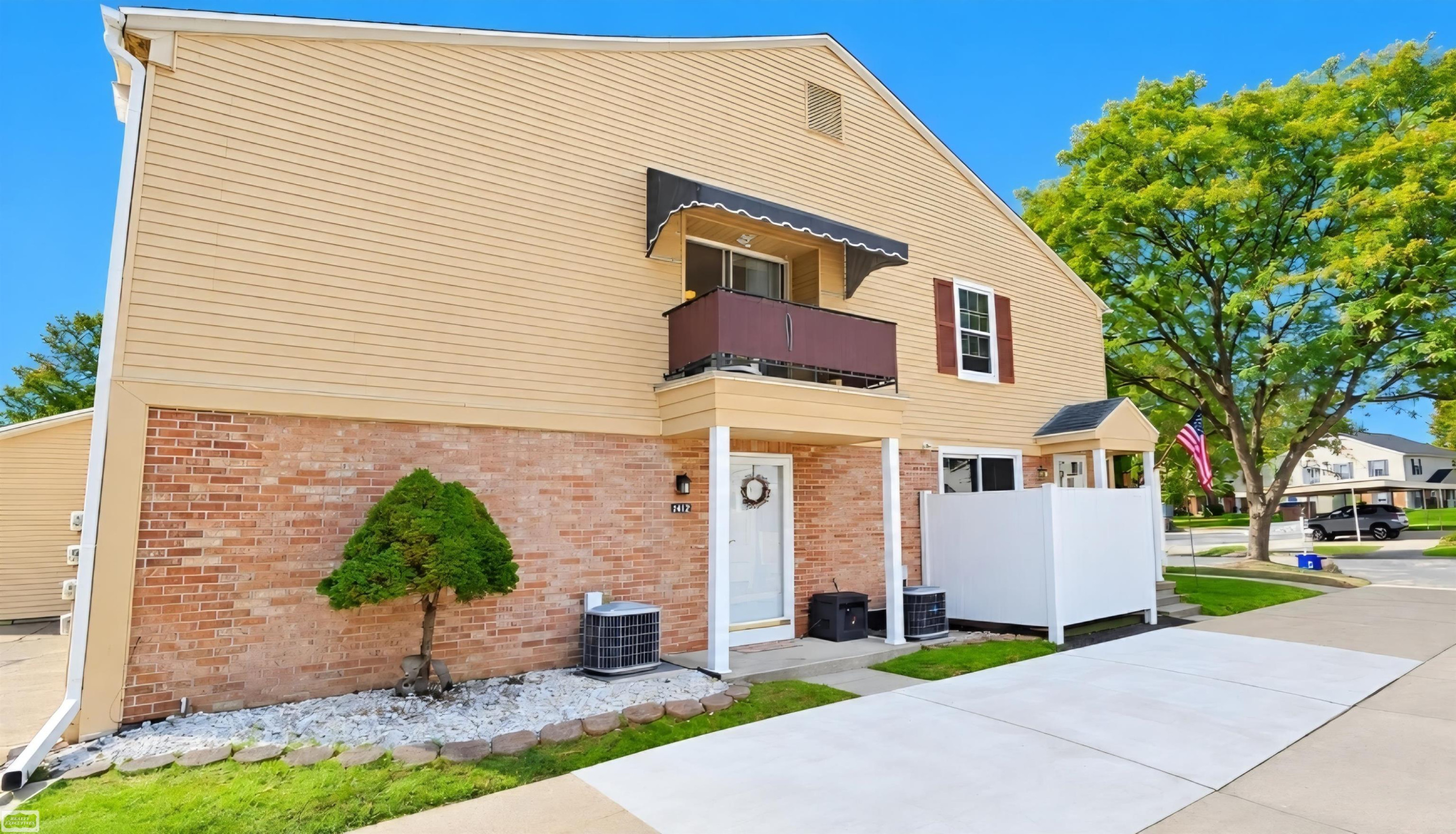 24162 Meadow Bridge Drive, #93, Clinton Twp, MI 48035