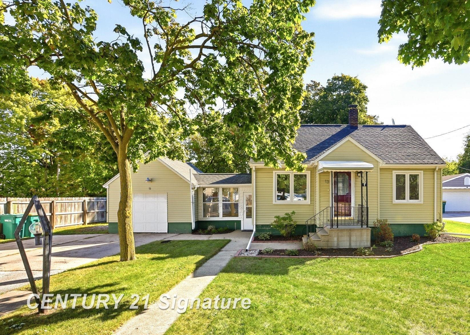 13 S Lincoln Road, Bay City, MI 48708