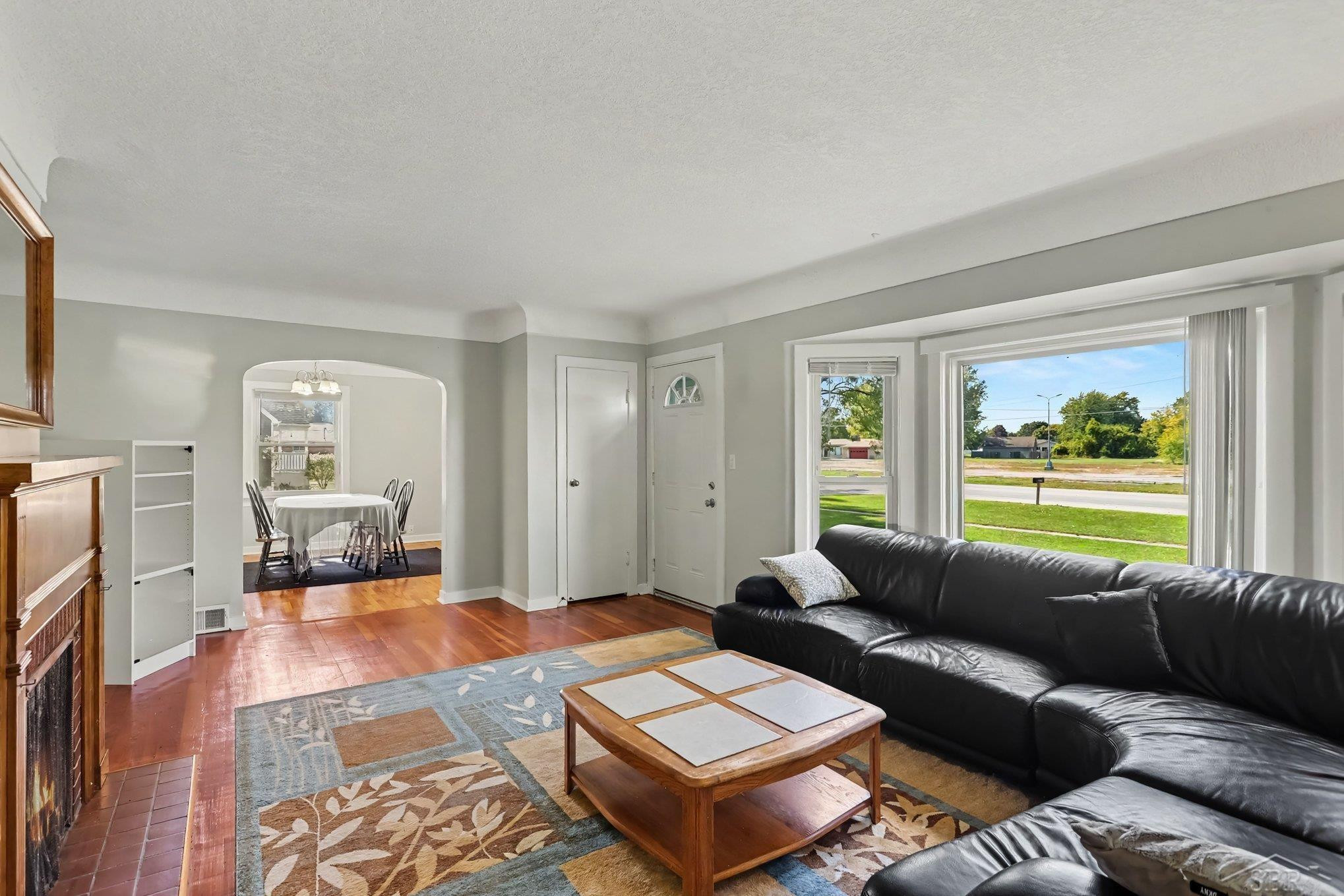3720 N Michigan Avenue - Photo 2