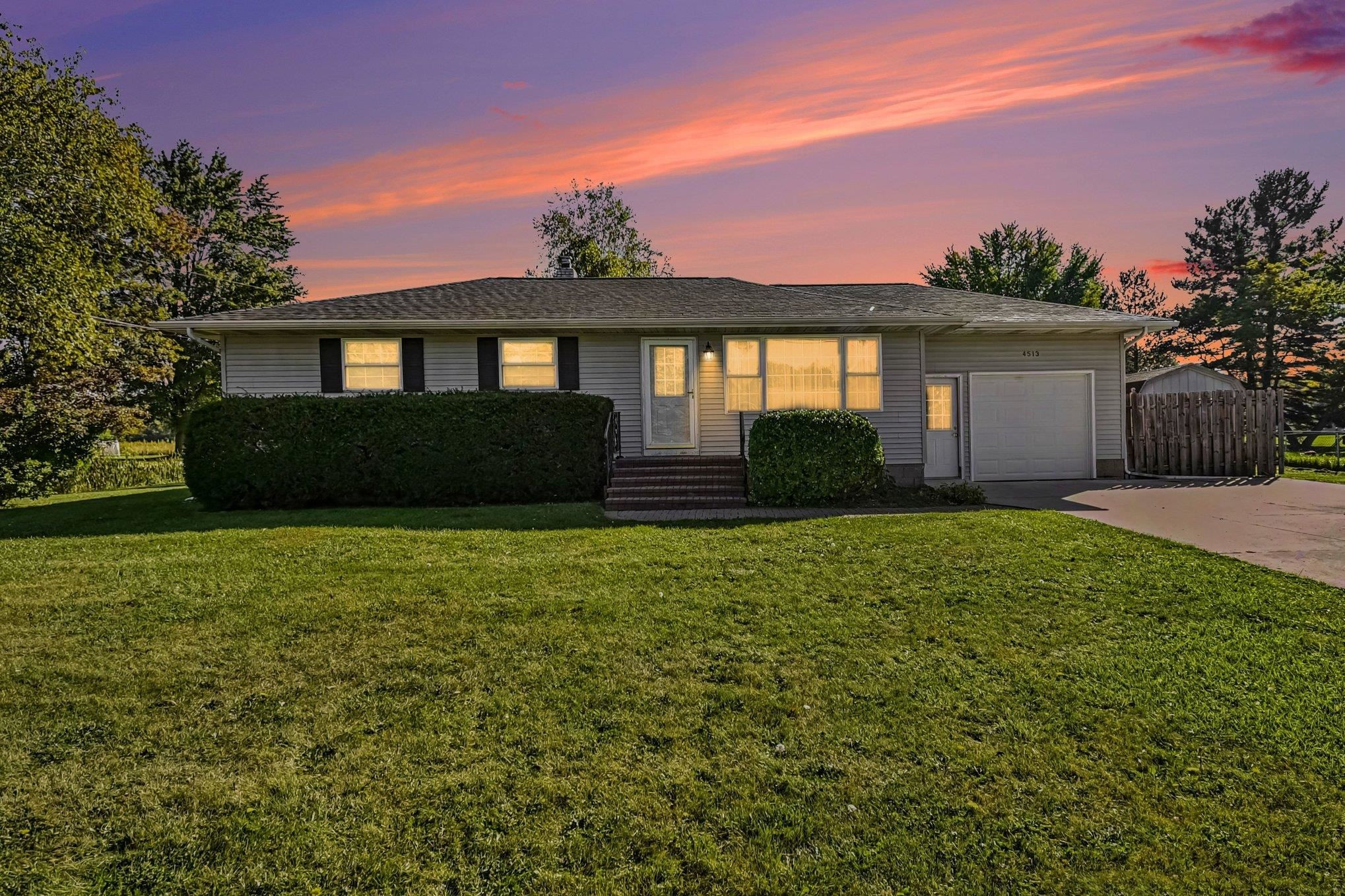 4513 S Flajole Road, Midland, MI 48642