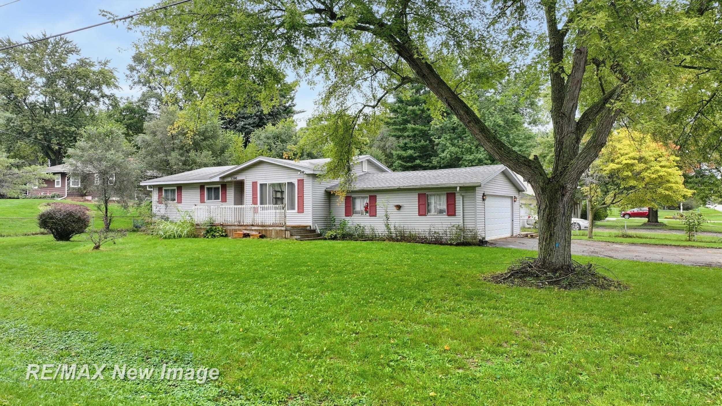 3396 Blue Lake Drive, Flint, MI 48506
