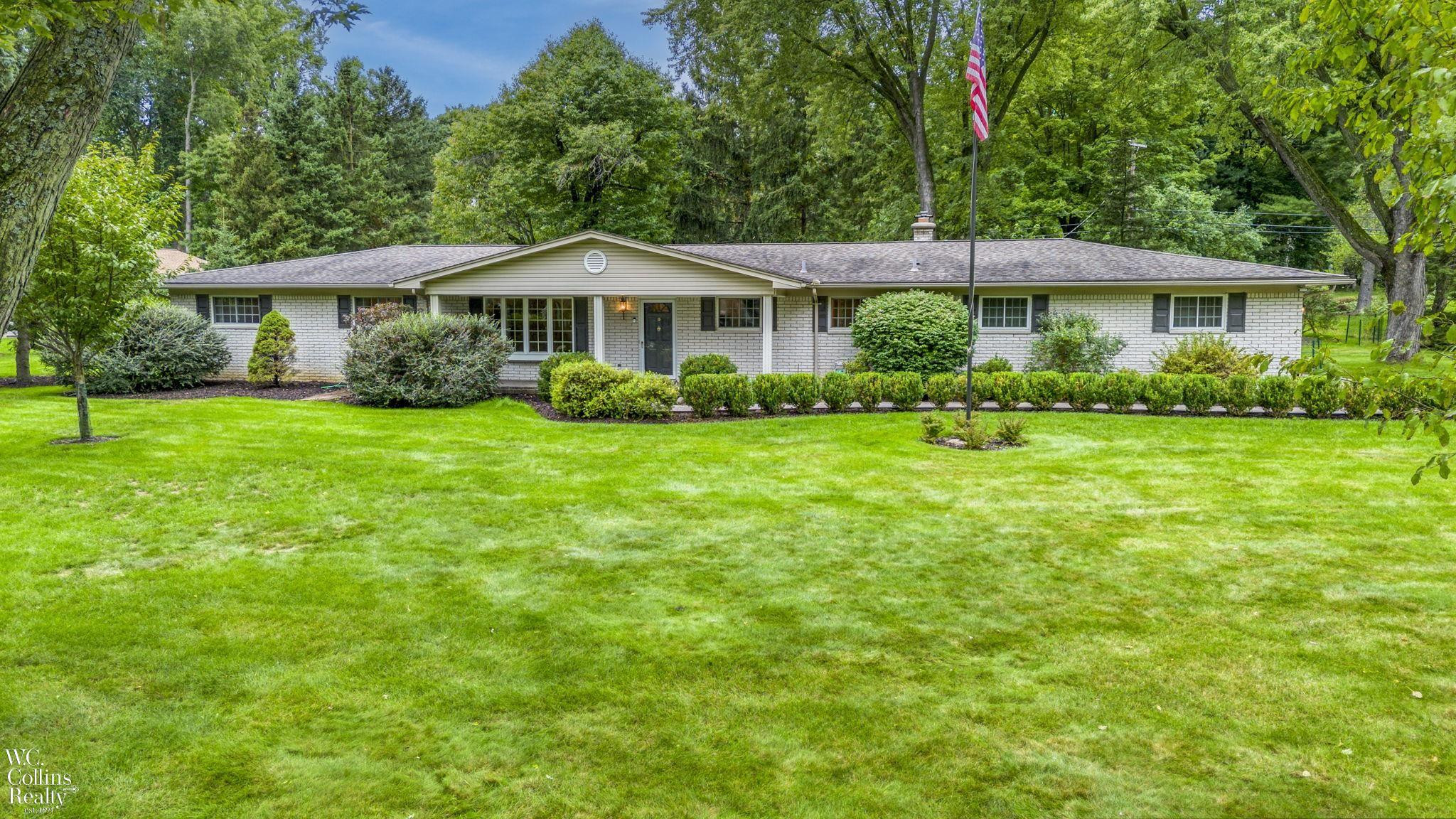 1200 Priscilla Lane, Rochester Hills, MI 48309