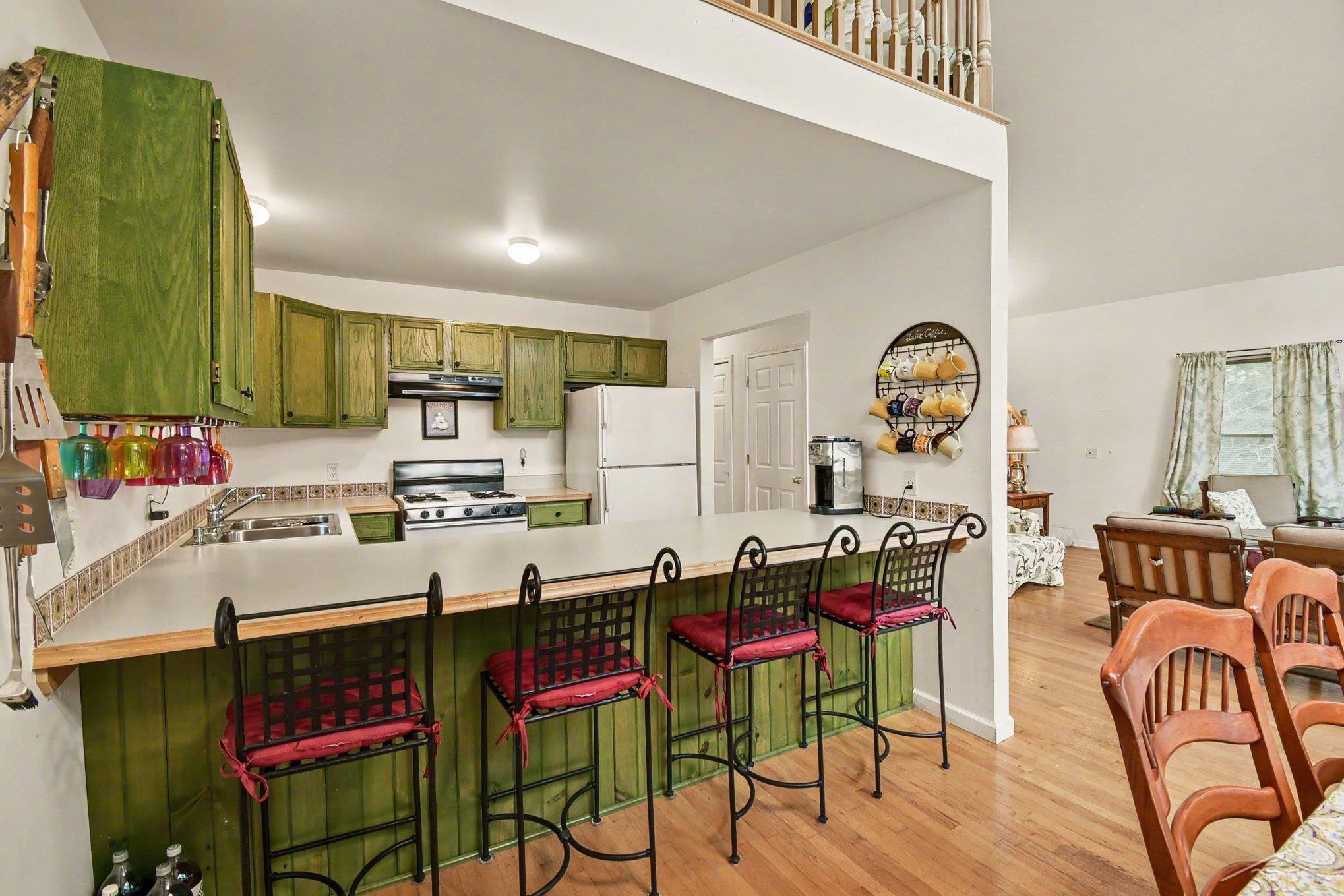 4500 Woodridge Drive - Photo 5
