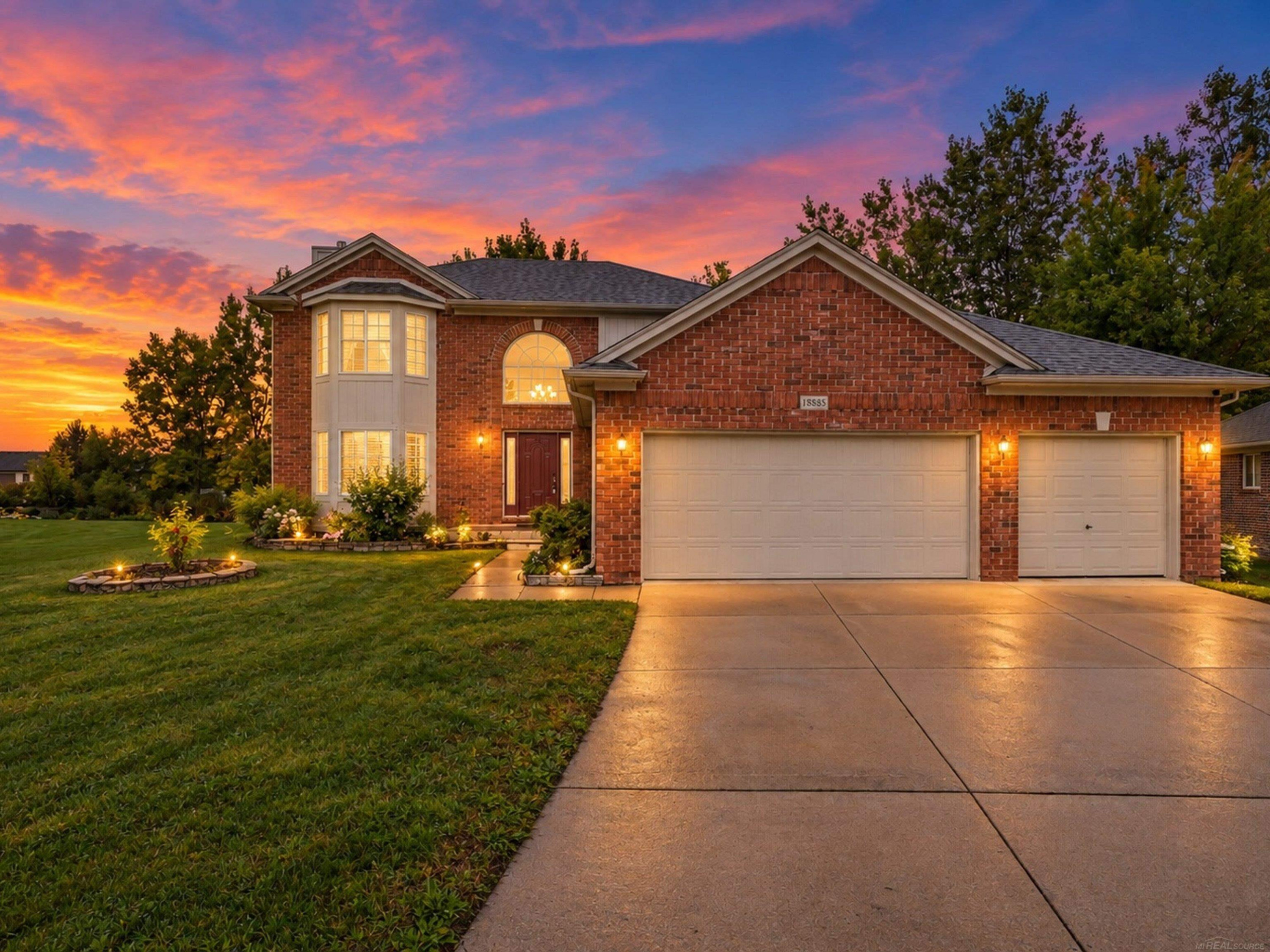 18885 Blackberry Drive, Macomb, MI 48042