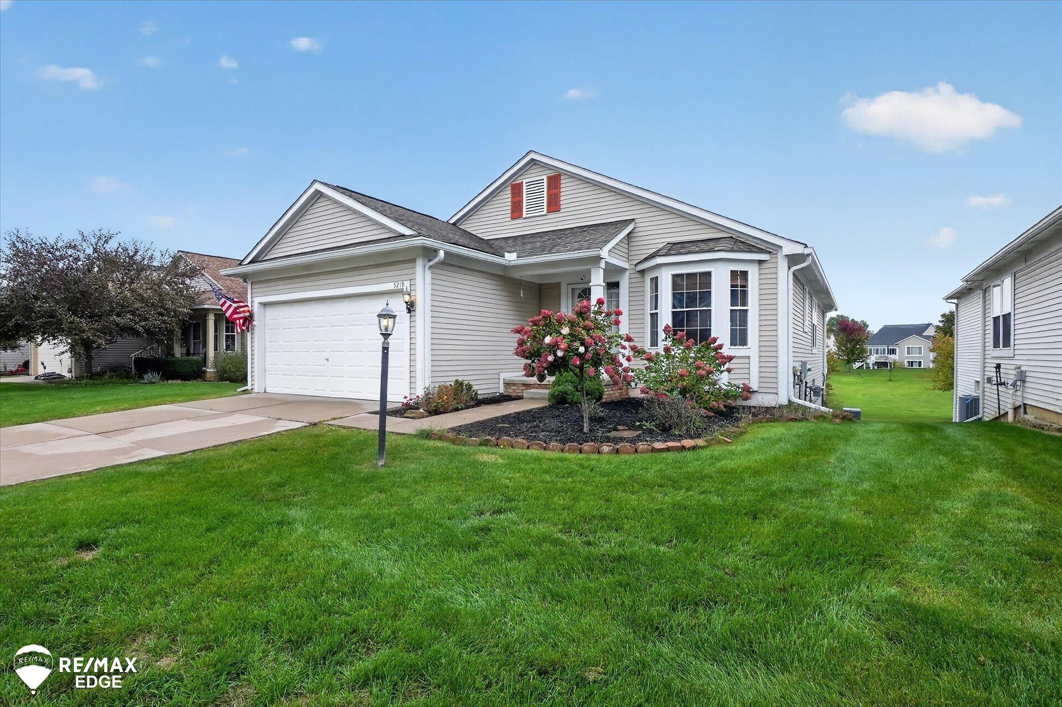 5219 Sandalwood Circle, Grand Blanc, MI 48439